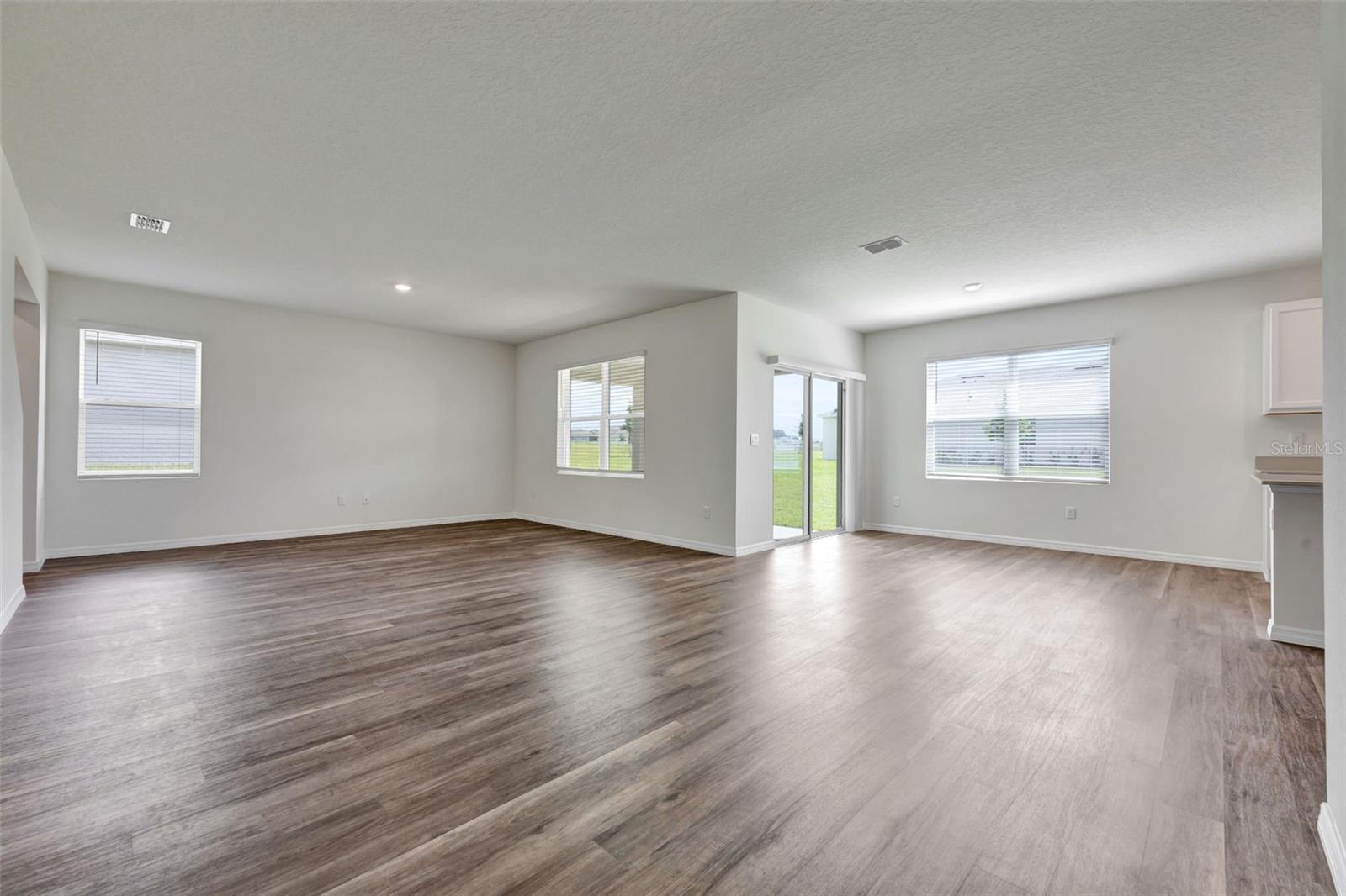 Single Family Residence at 3610 PFEIFFER FALLS PL, DAVENPORT, photo 3 of 28