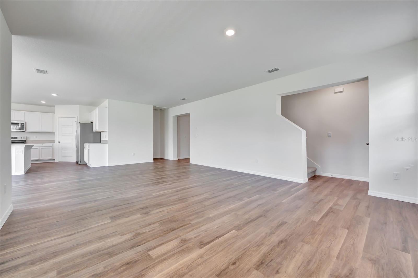 Single Family Residence at 3610 PFEIFFER FALLS PL, DAVENPORT, photo 6 of 28