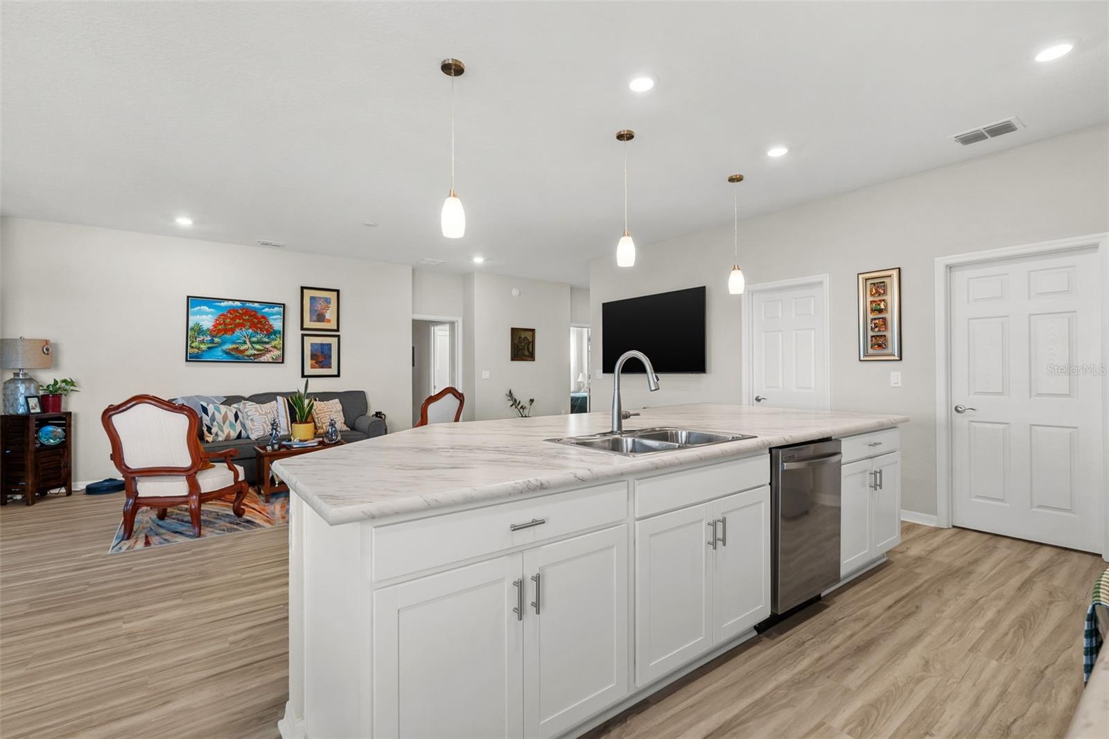 Single Family Residence at 1553 FLEUR DR, DAVENPORT, photo 10 of 42