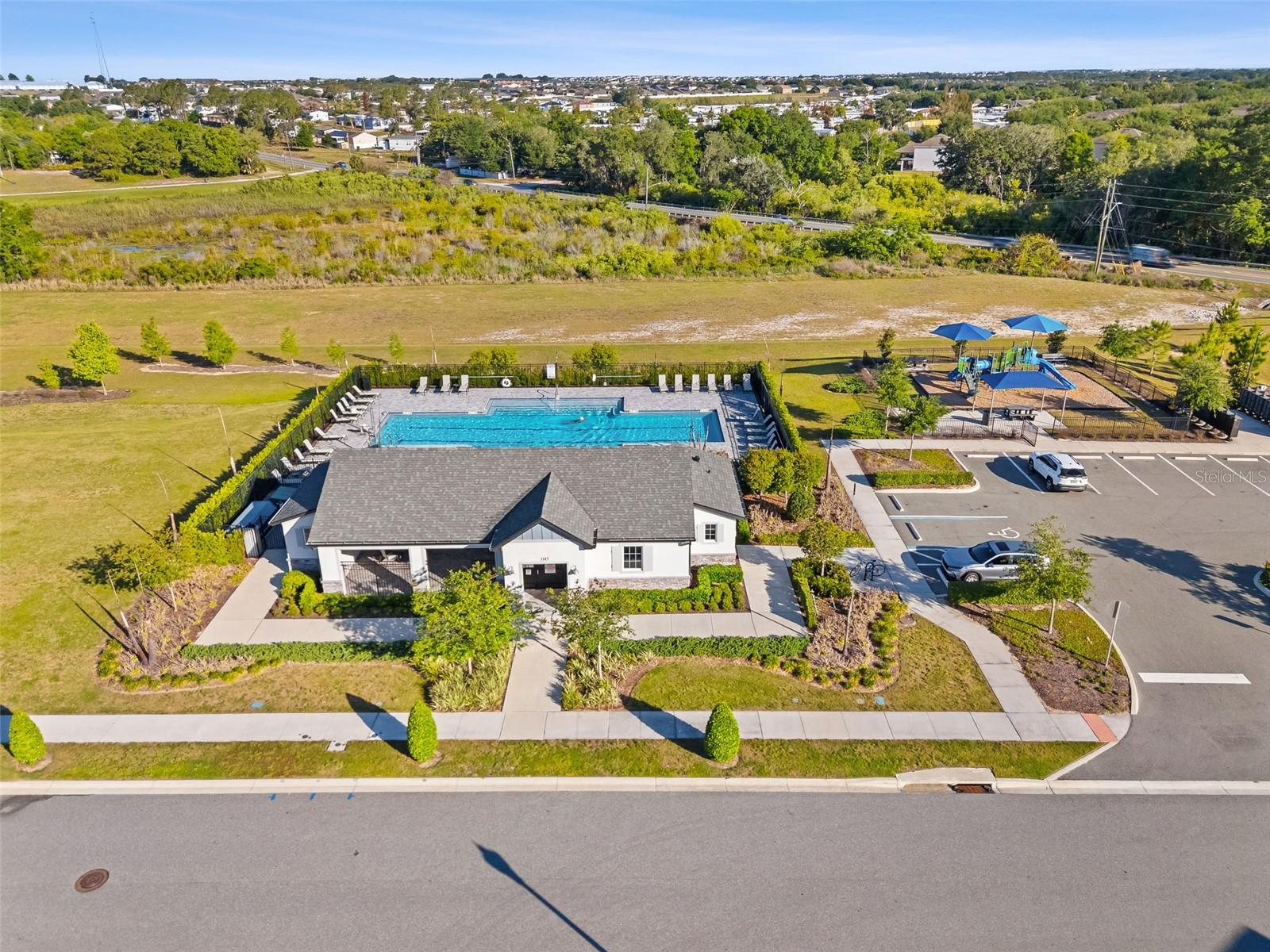 Single Family Residence at 1553 FLEUR DR, DAVENPORT, photo 39 of 42