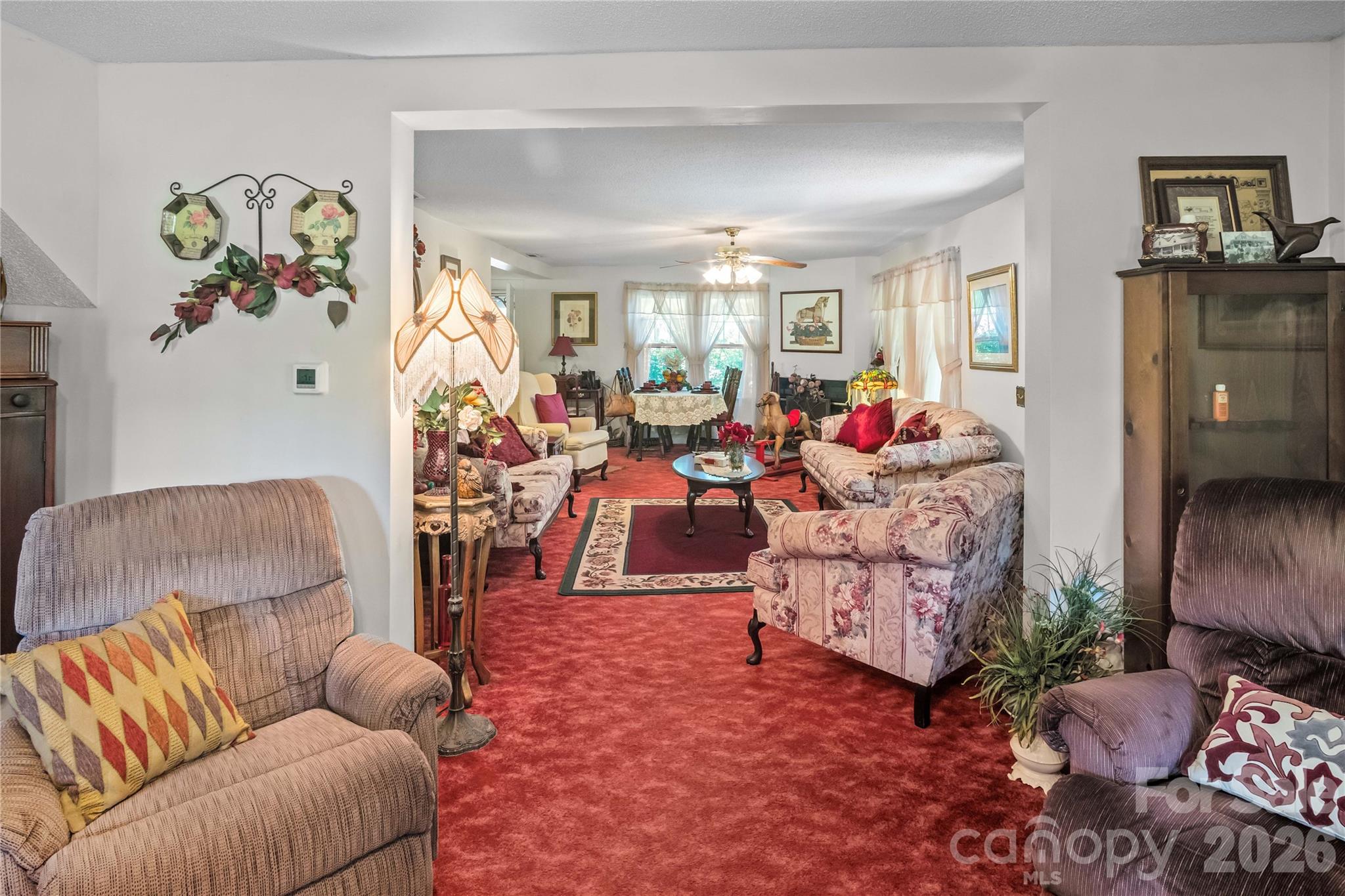 Single Family Residence at 283 Constant Lane, Columbus, photo 26 of 48