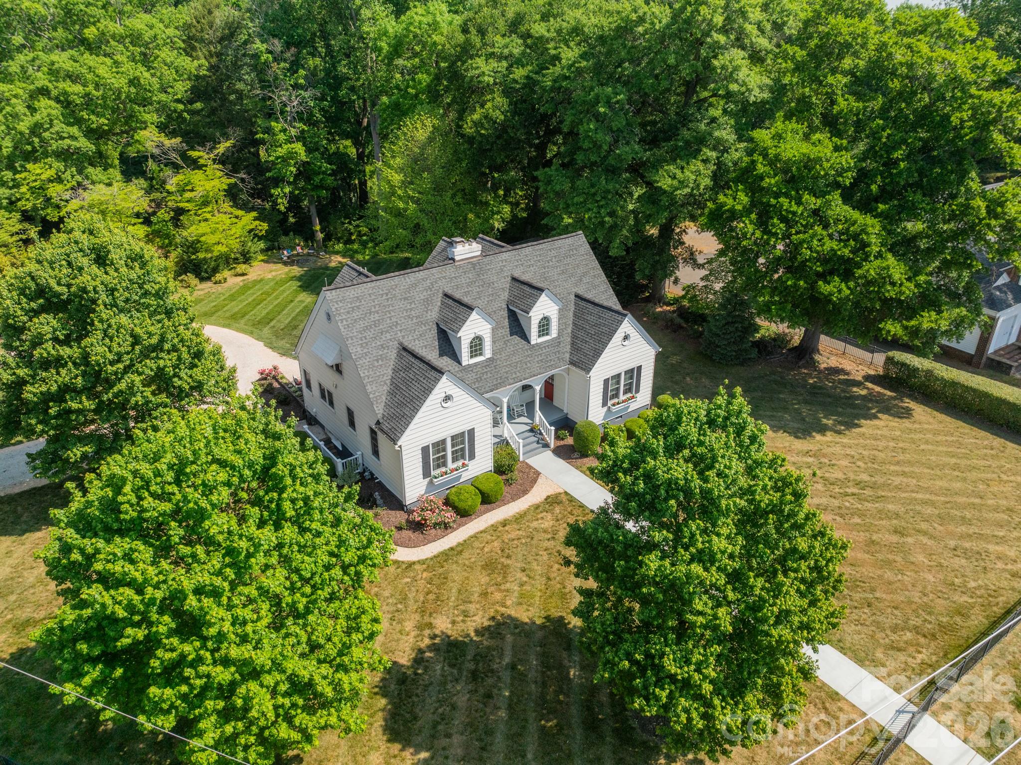 So much space in this large homesite! - 27 Circle Drive, Belmont