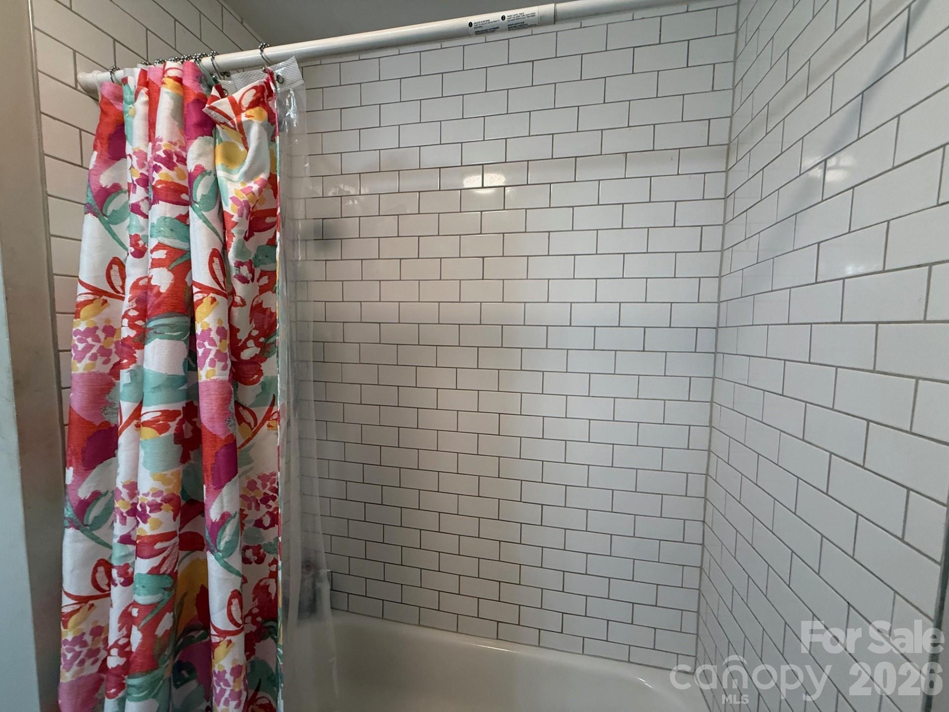 Triplex at 911 Hickory Grove Road, Gastonia, photo 15 of 30