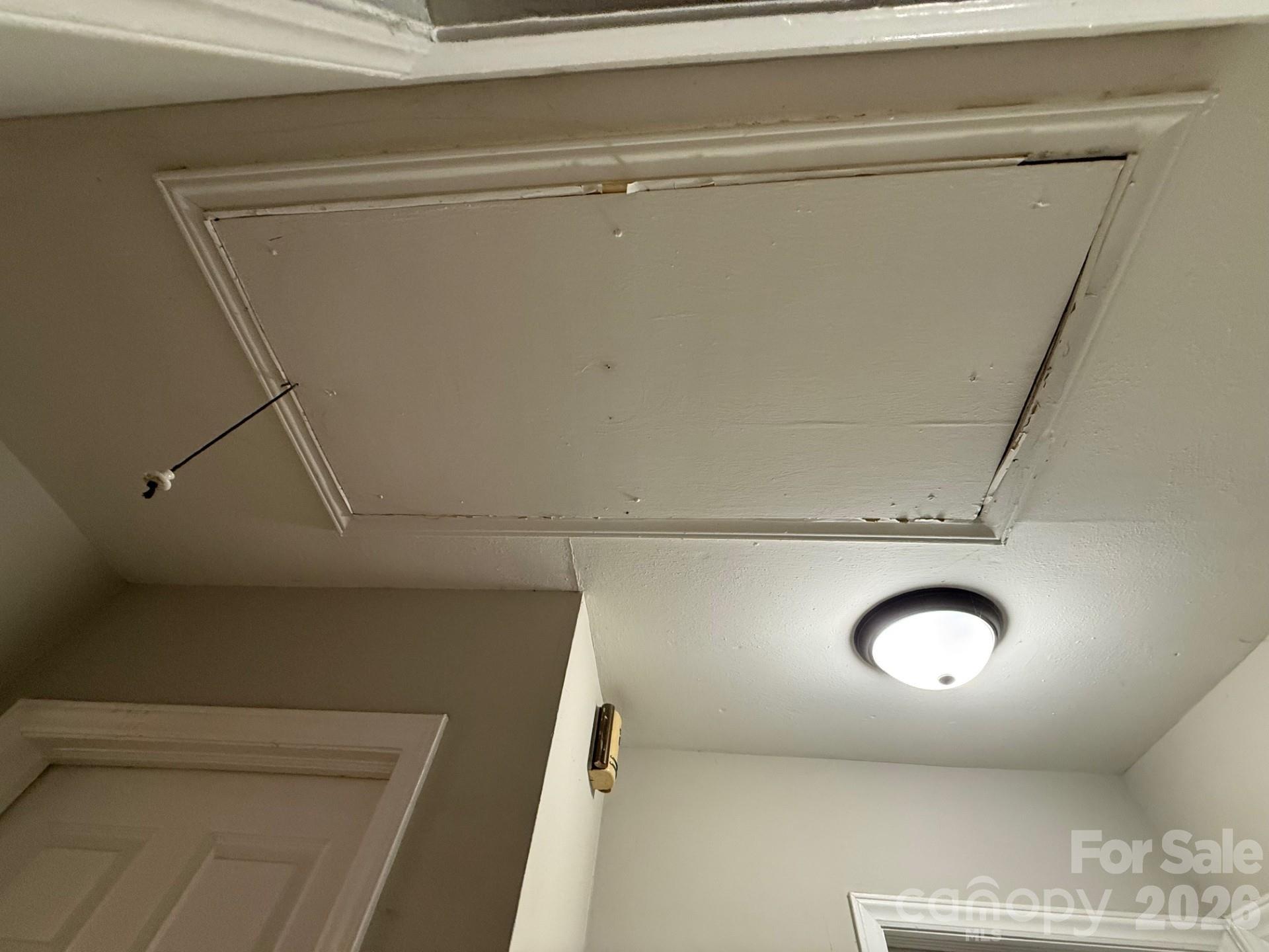 Triplex at 911 Hickory Grove Road, Gastonia, photo 16 of 30