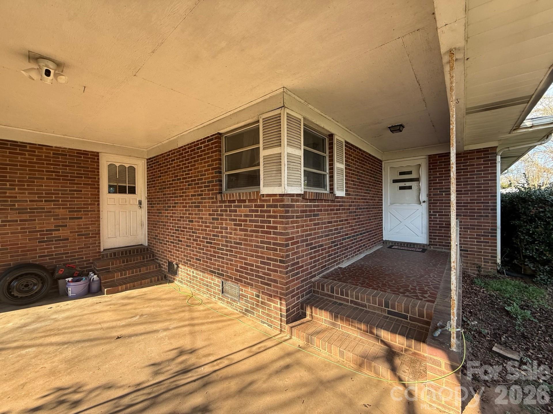 Triplex at 911 Hickory Grove Road, Gastonia, photo 18 of 30