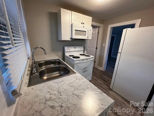 Triplex at 911 Hickory Grove Road, Gastonia, photo 27 of 30