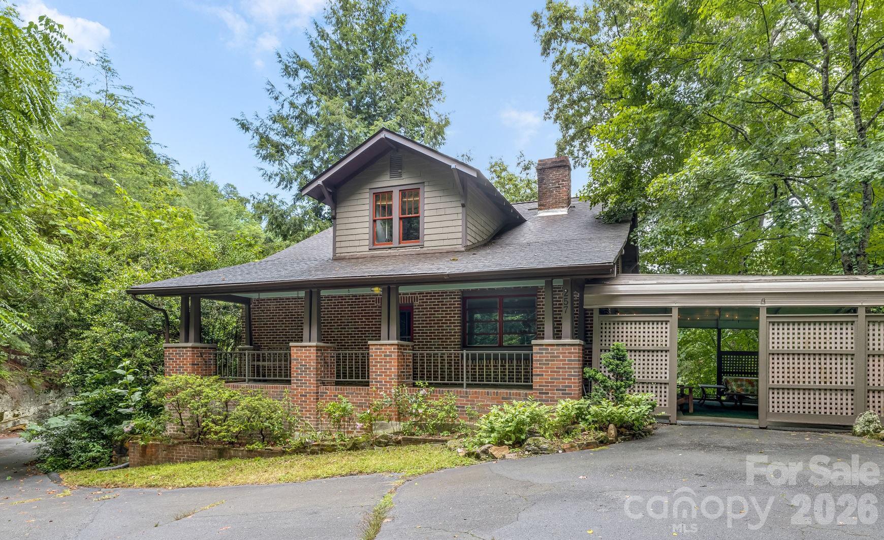 Single Family Residence at 257 Henderson Drive, Hot Springs, photo 3 of 39
