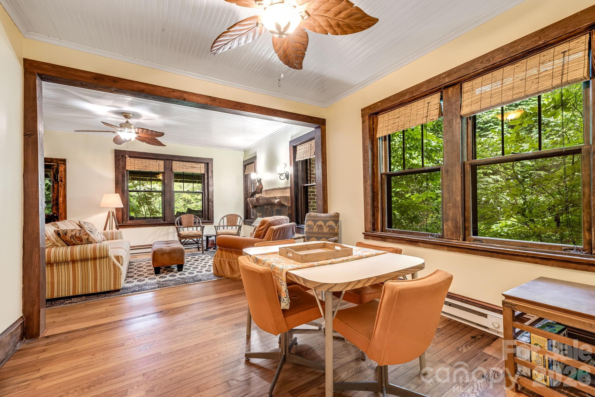Single Family Residence at 257 Henderson Drive, Hot Springs, photo 10 of 39