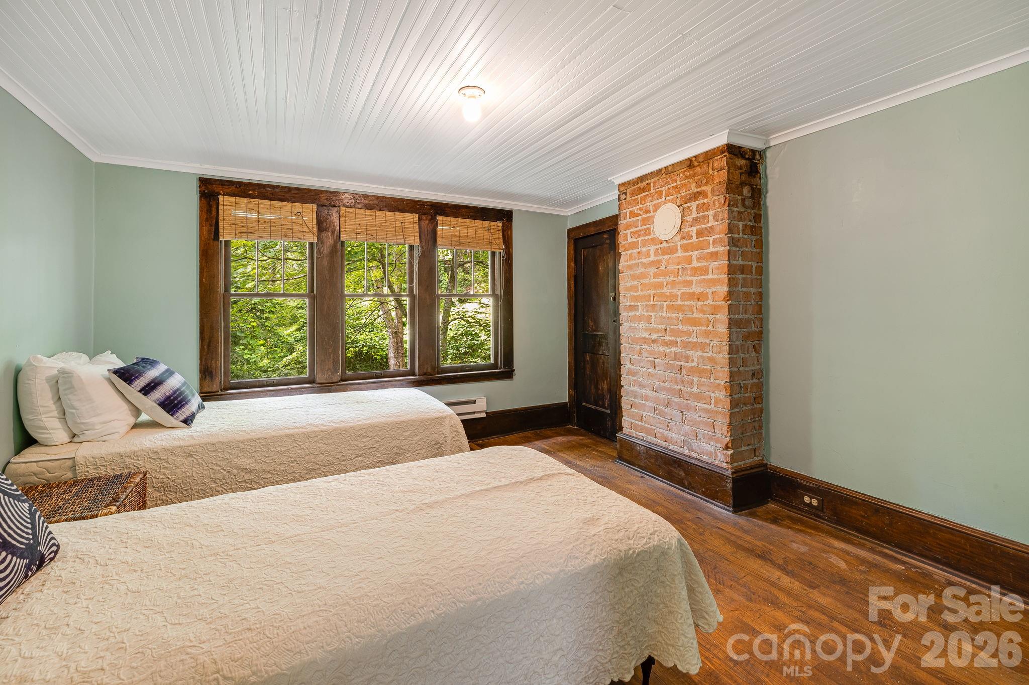 Single Family Residence at 257 Henderson Drive, Hot Springs, photo 23 of 39