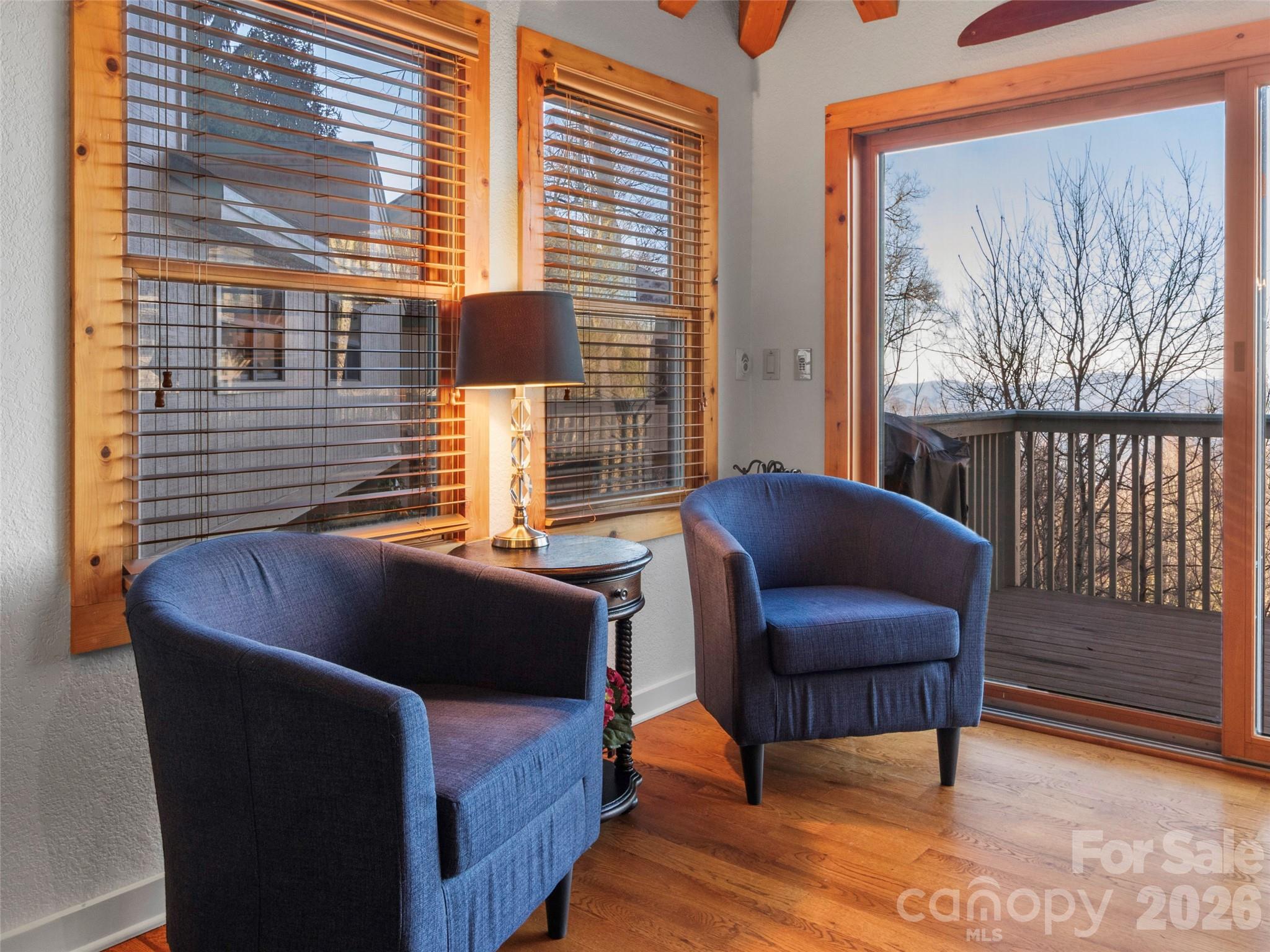 Single Family Residence at 71 Ivy Ridge Road, Burnsville, photo 8 of 28