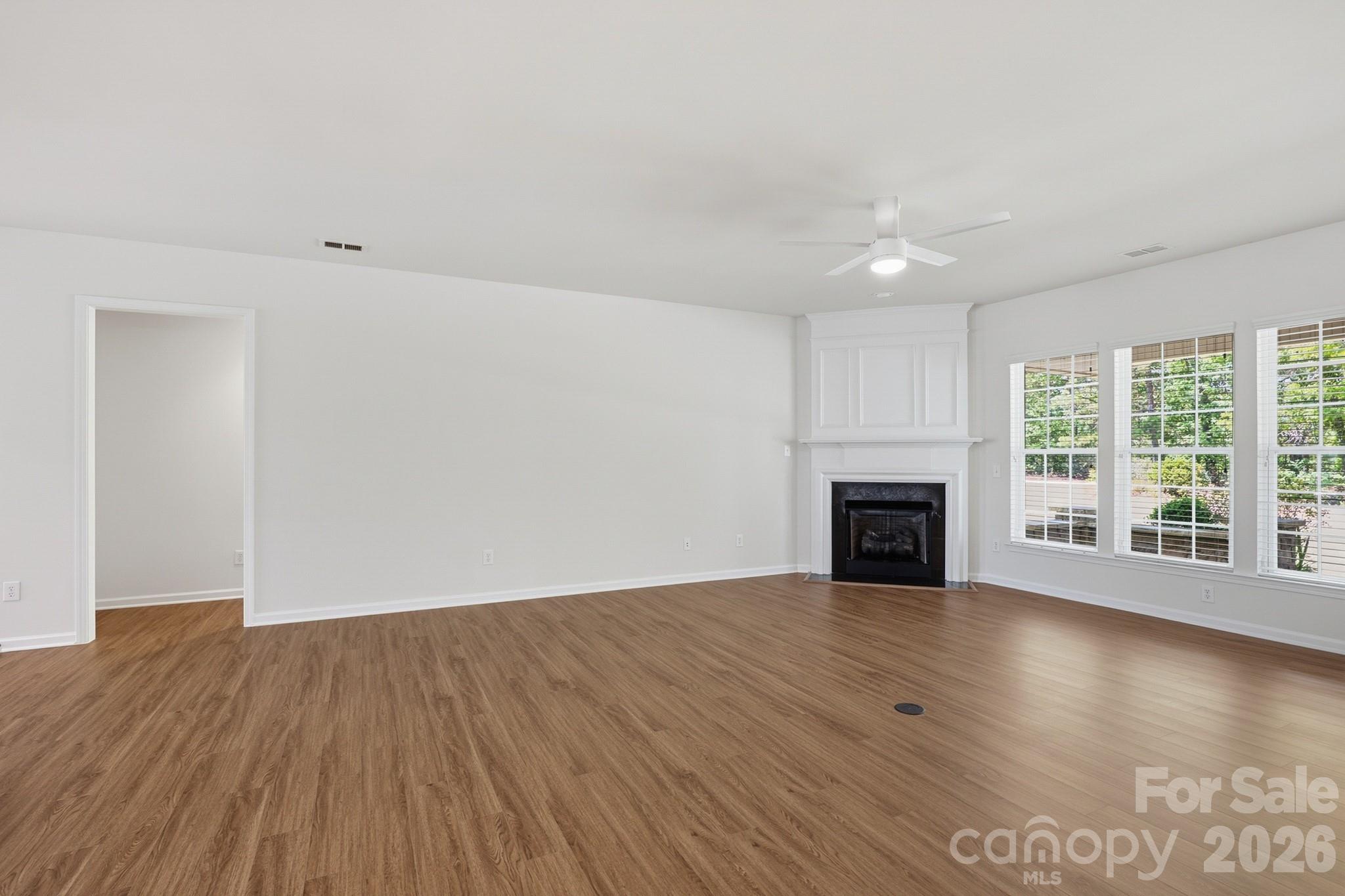 Single Family Residence at 2818 Mandarin Street, Fort Mill, photo 9 of 48