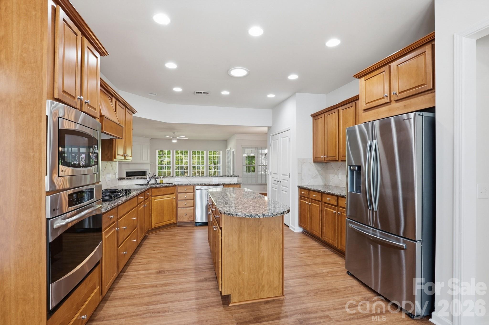 Single Family Residence at 2818 Mandarin Street, Fort Mill, photo 11 of 48