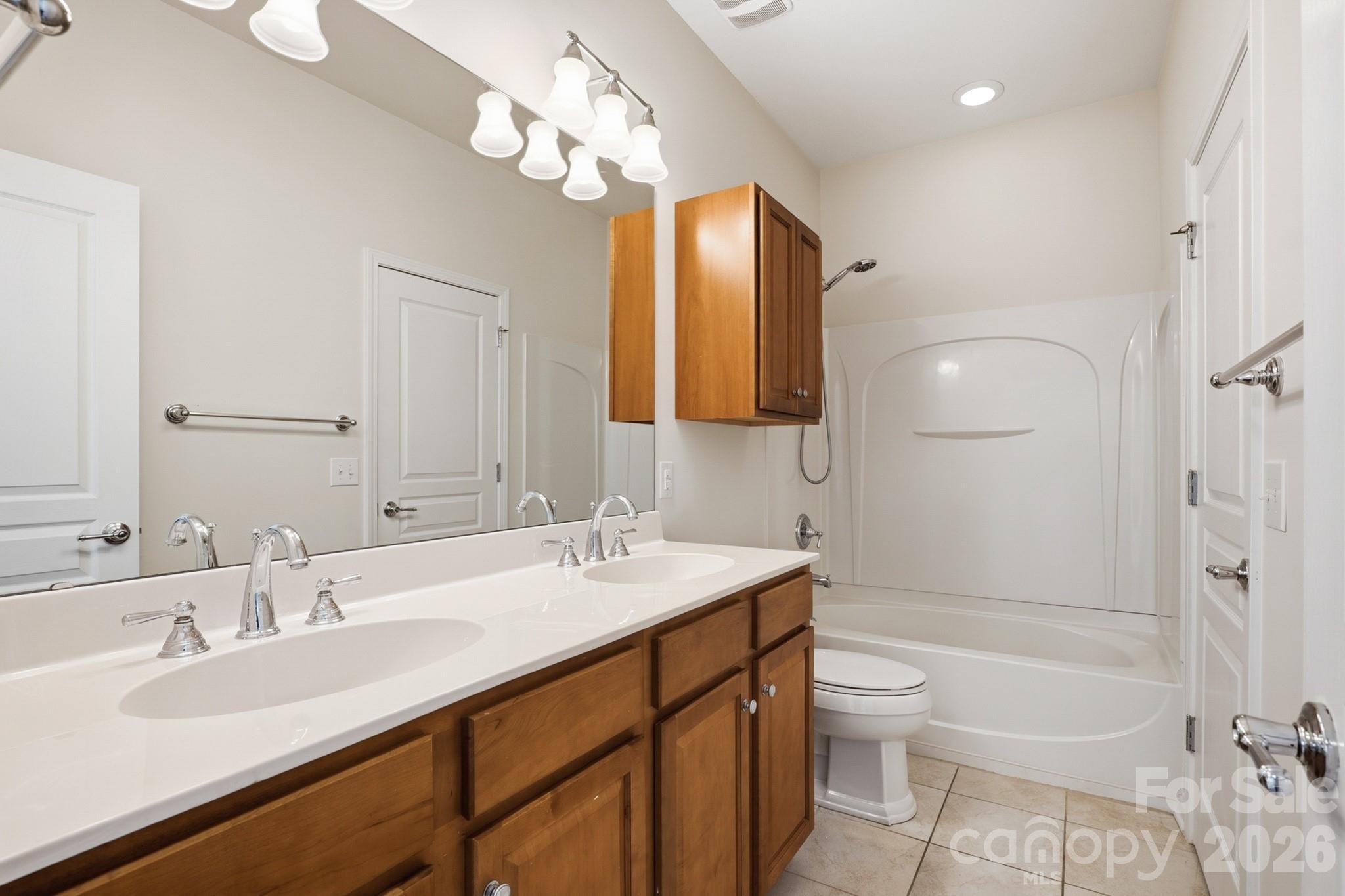 Single Family Residence at 2818 Mandarin Street, Fort Mill, photo 27 of 48