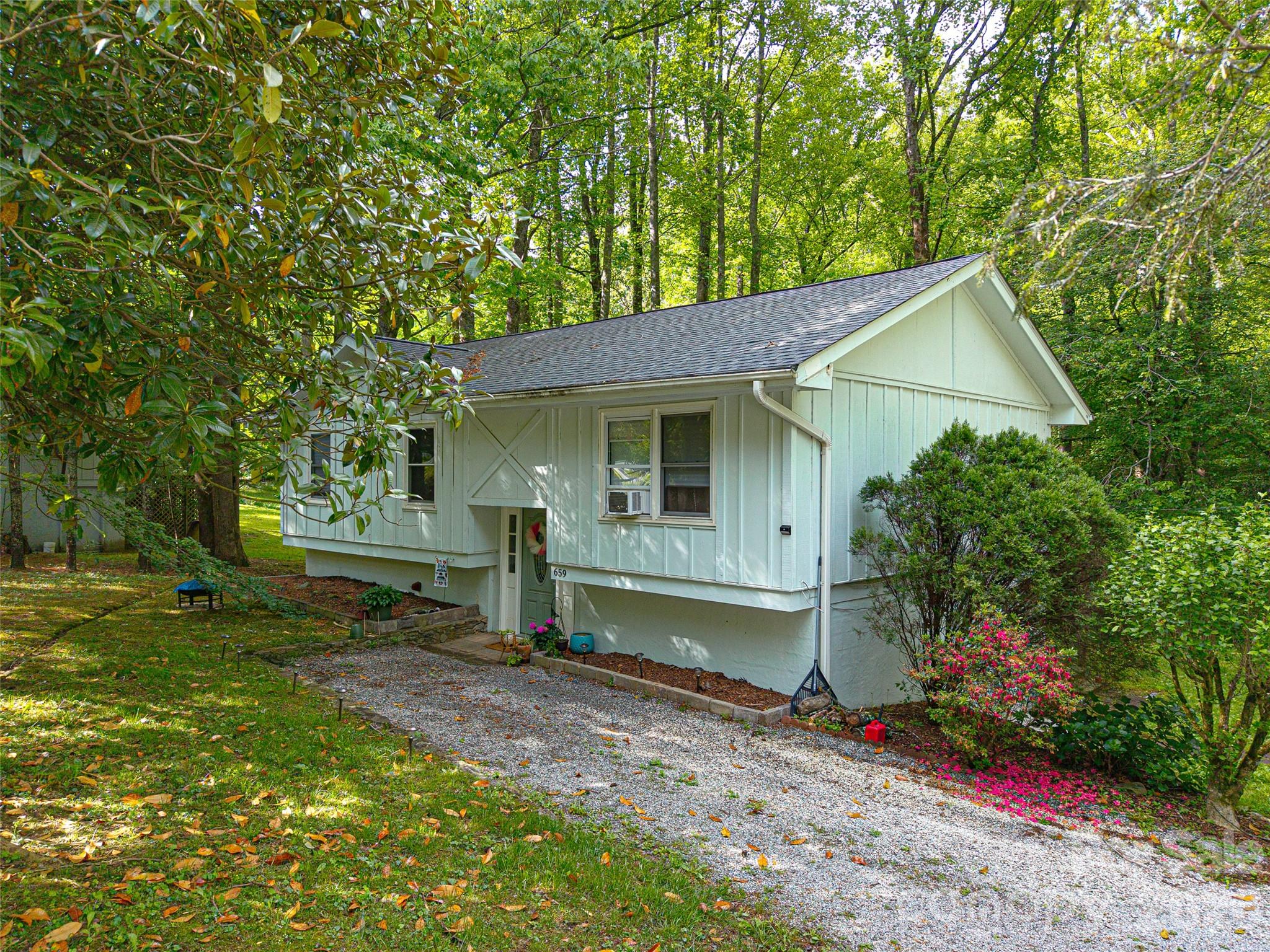 659 Salisbury Road