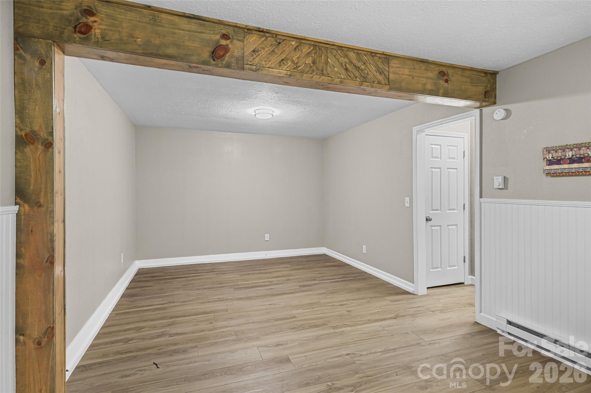 Single Family Residence at 659 Salisbury Road, Hendersonville, photo 11 of 19