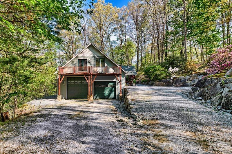Single Family Residence at 178 Whetstone Gap Road, Lake Toxaway, photo 3 of 29