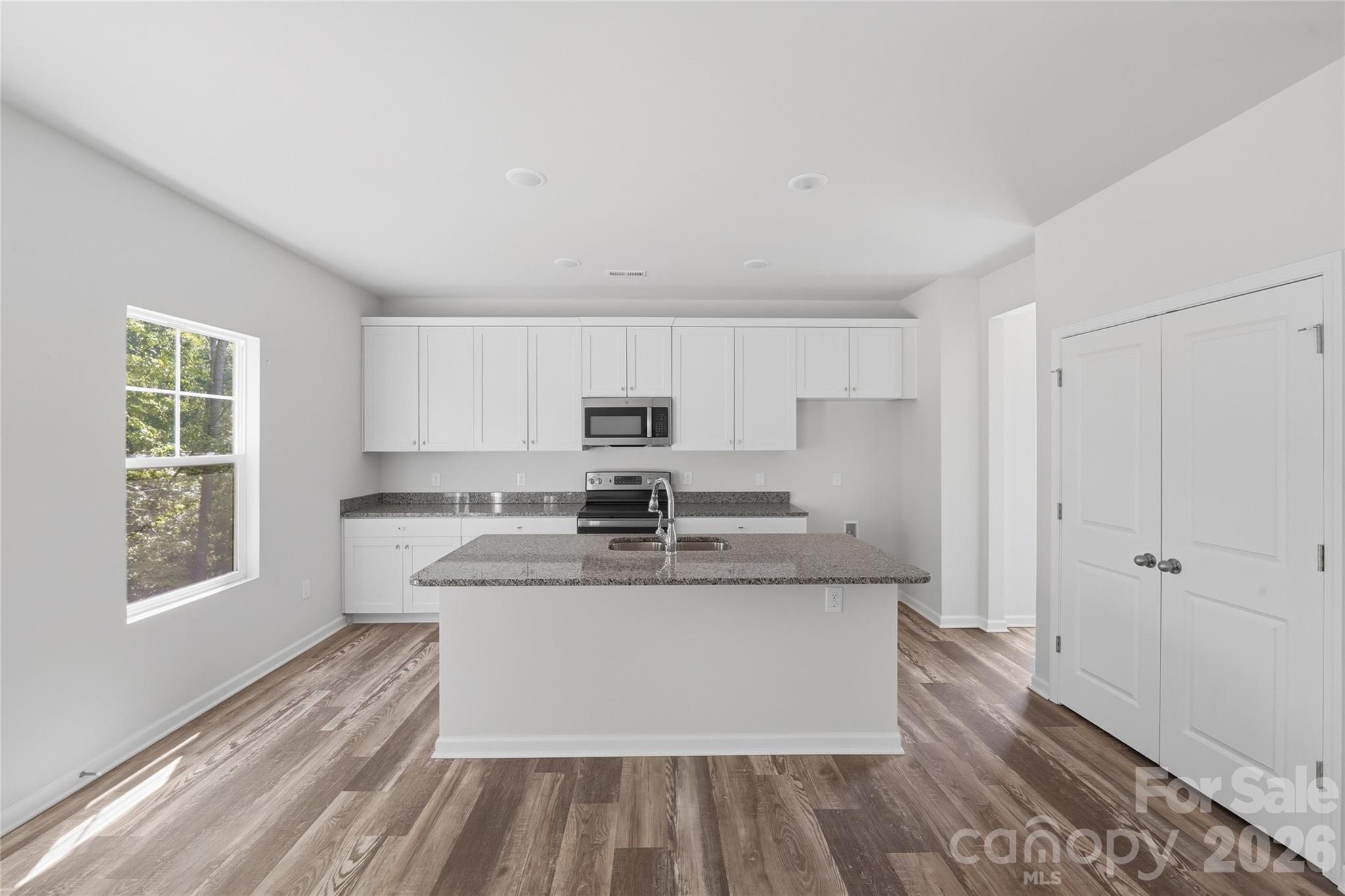 Single Family Residence at 5156 Mark Drive NE, Hickory, photo 3 of 37