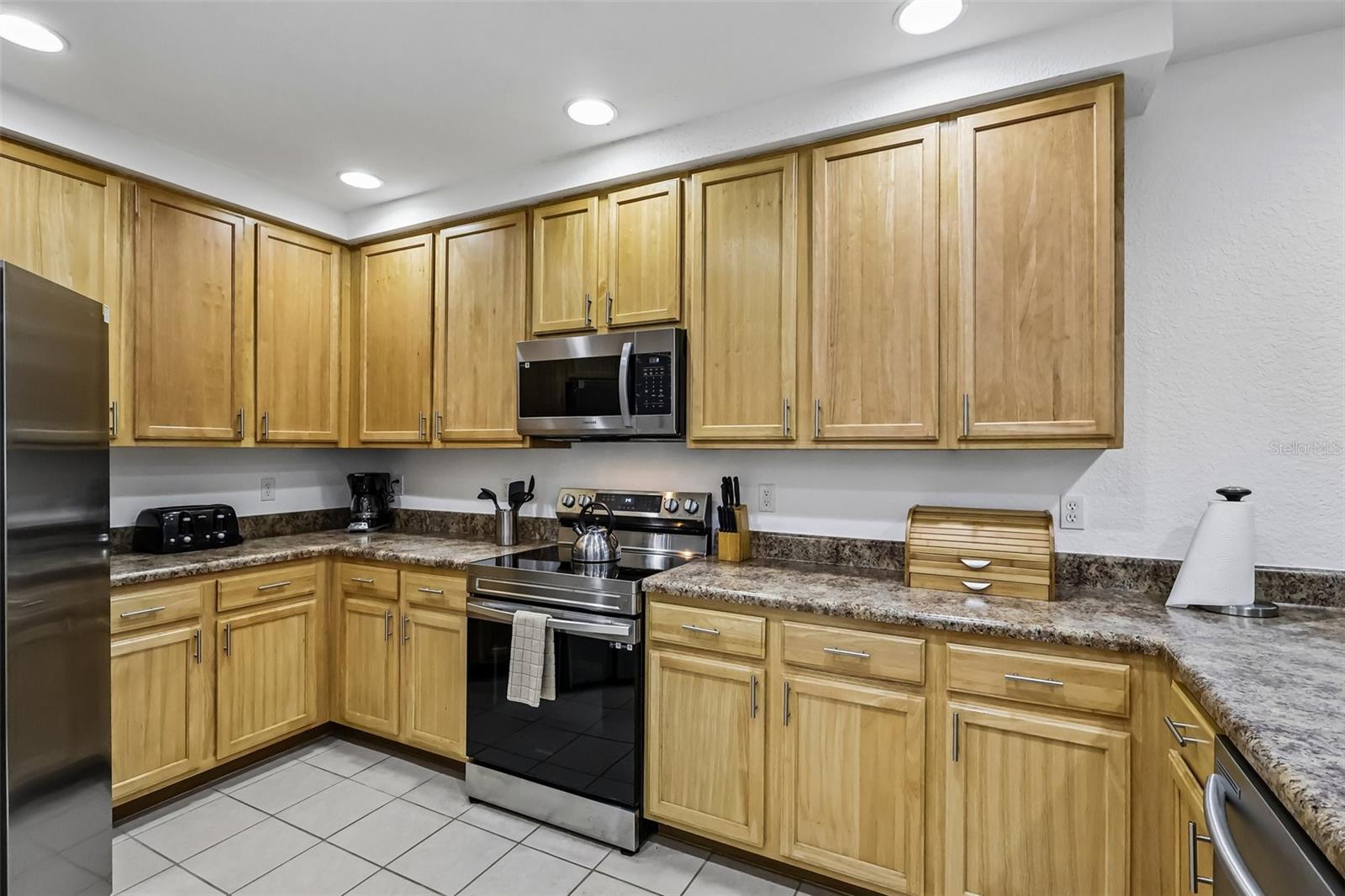 Condominium at 9055 TREASURE TROVE LN #208, KISSIMMEE, photo 12 of 45