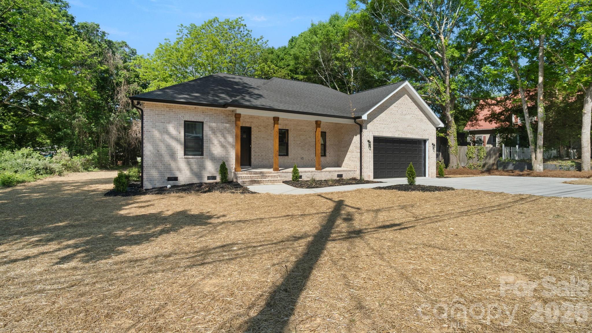 Single Family Residence at 511 North Flint Street, Lincolnton, photo 2 of 30