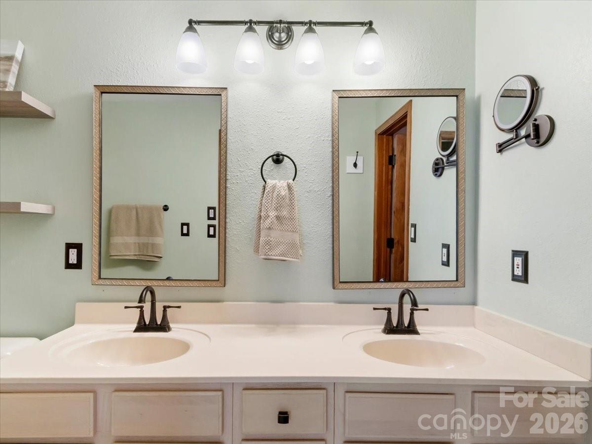 Double sinks and new fixtures - 49 Slickrock Ridge Way S, Burnsville