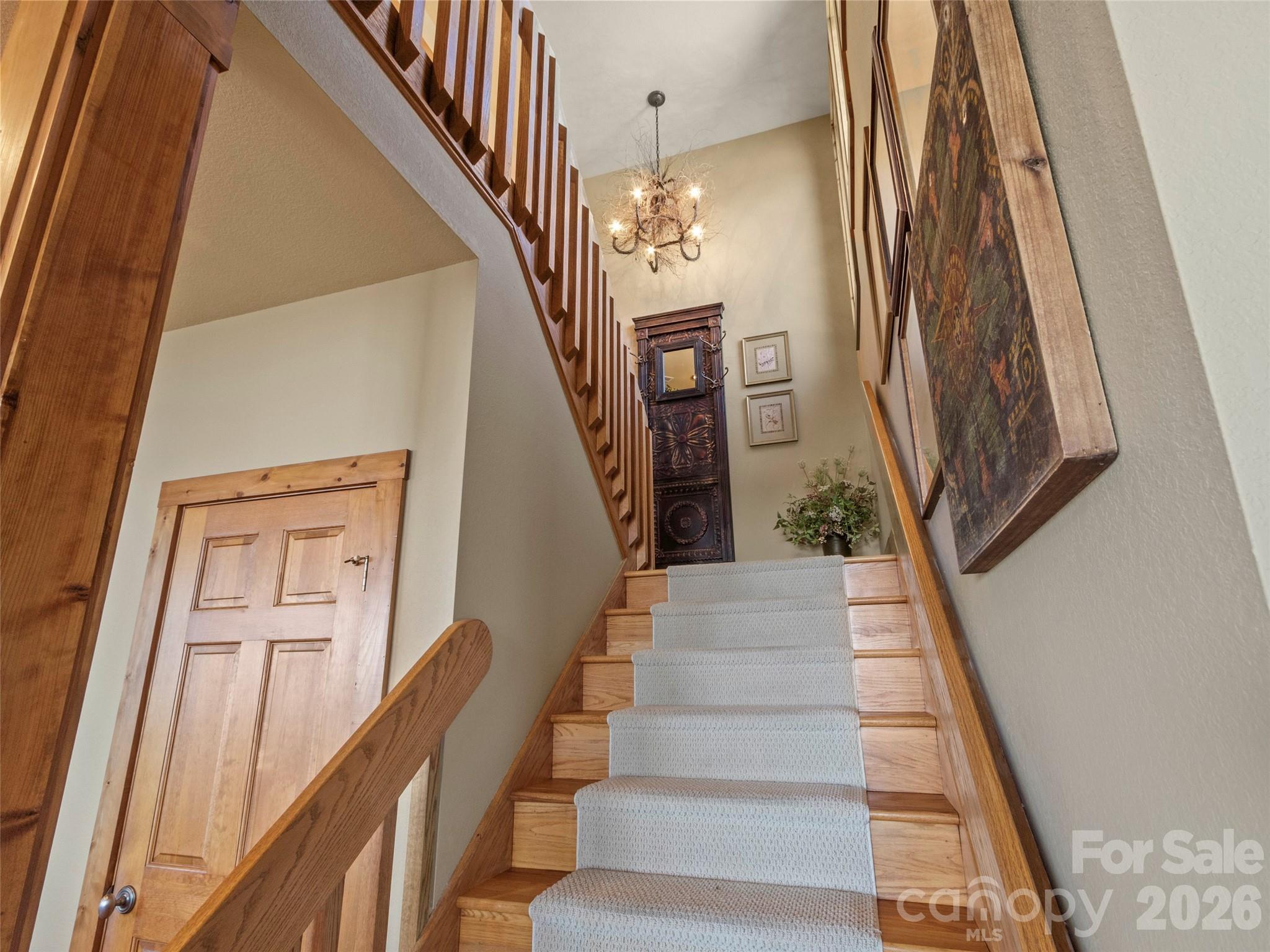 Single Family Residence at 456 Spring House Drive, Burnsville, photo 22 of 45