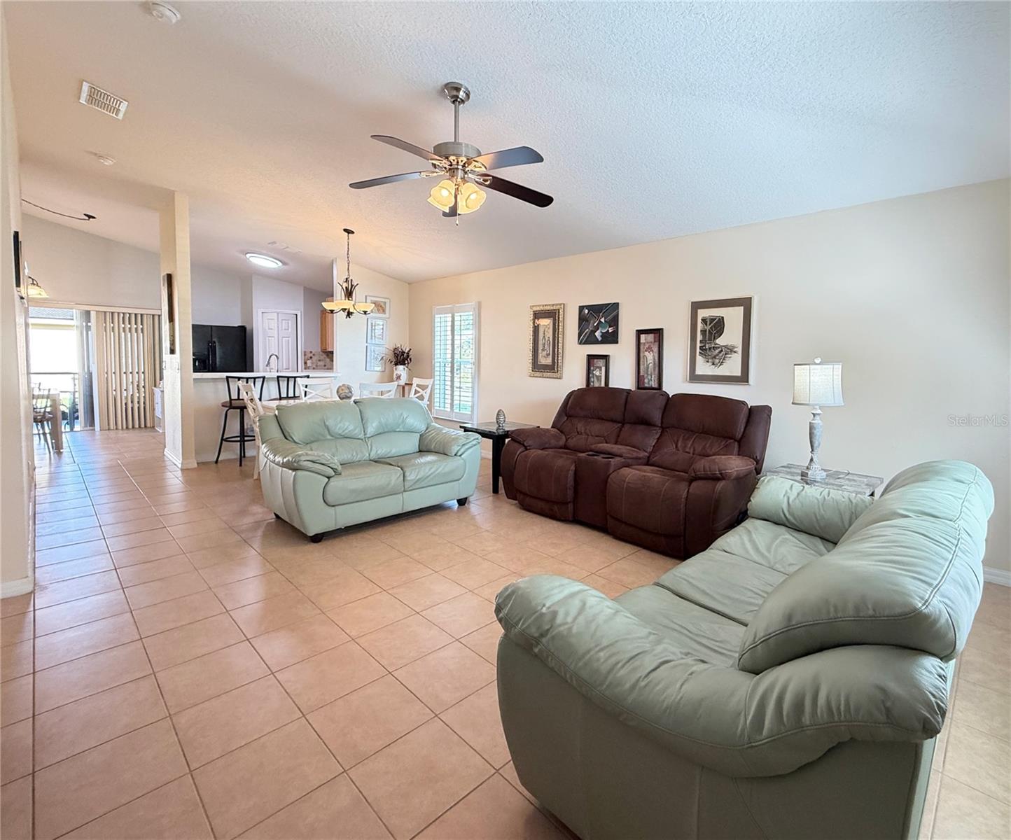 Great Room: Tile Floor - 537 GRAND CANAL DR, POINCIANA