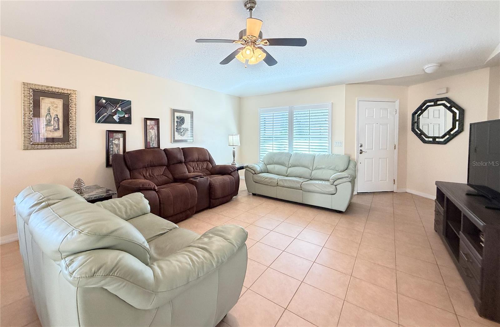 Great Room - 537 GRAND CANAL DR, POINCIANA