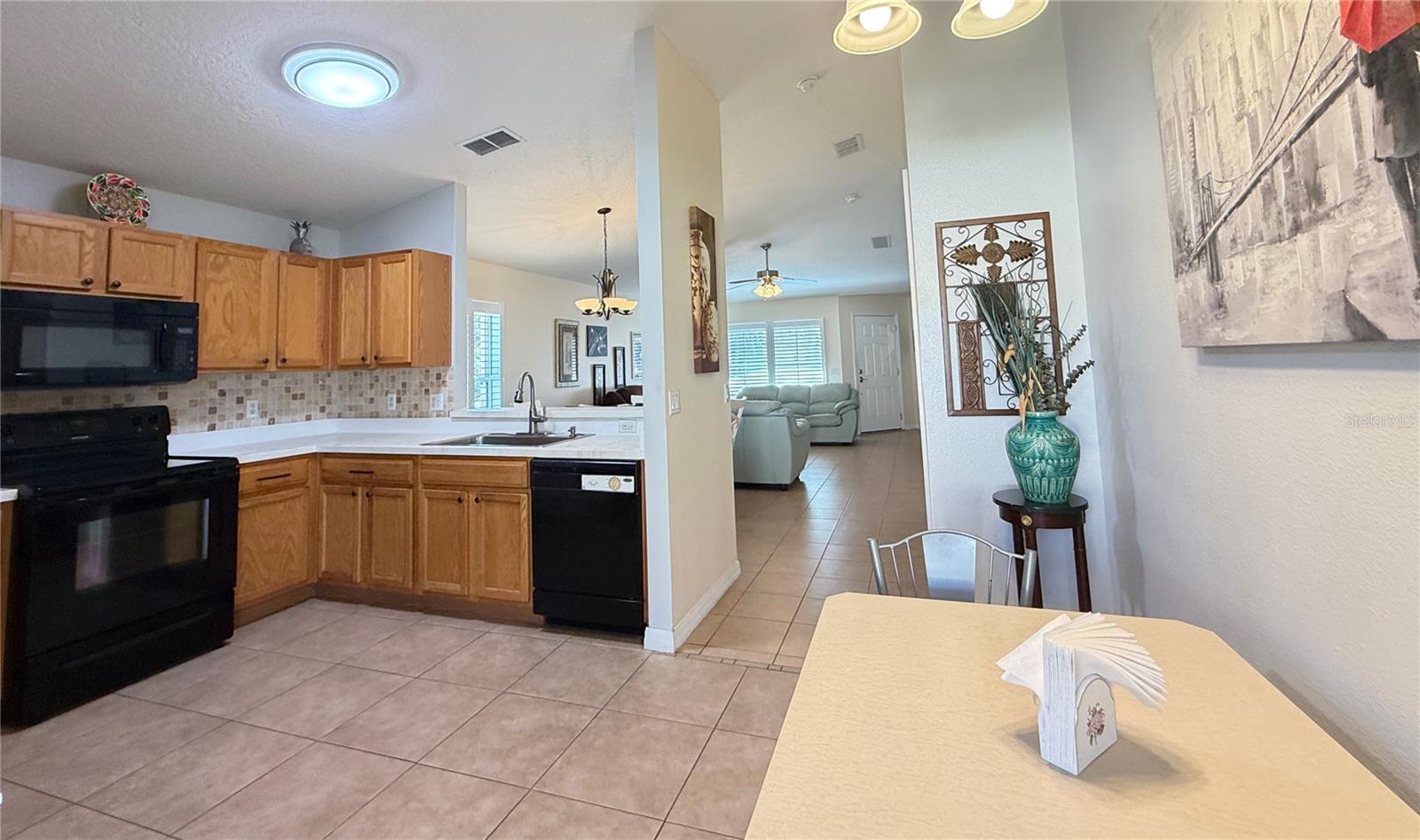 Single Family Residence at 537 GRAND CANAL DR, POINCIANA, photo 12 of 62