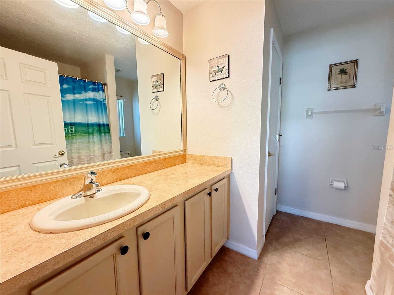 Primary Bathroom - 537 GRAND CANAL DR, POINCIANA
