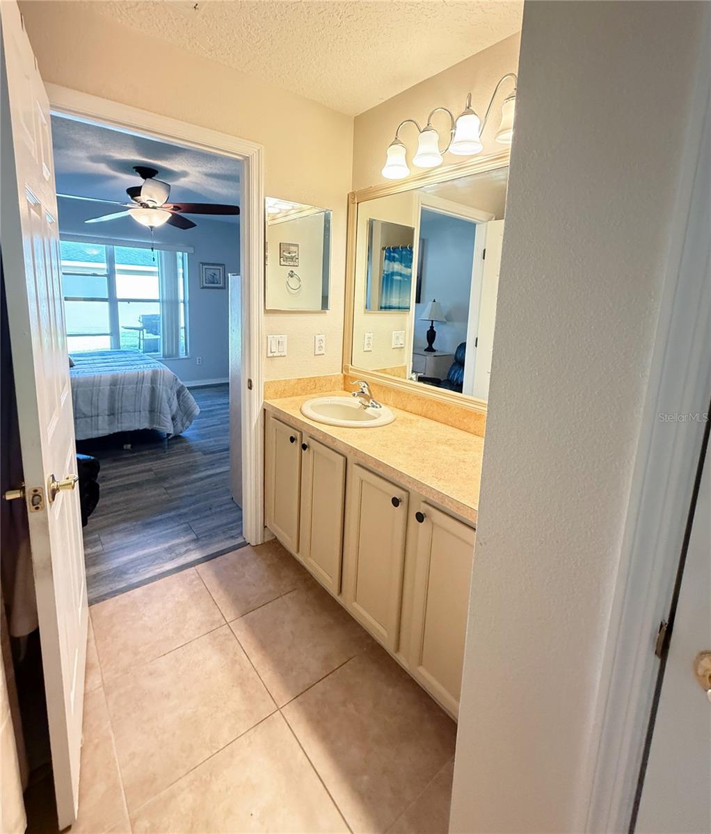 Primary Bathroom - 537 GRAND CANAL DR, POINCIANA