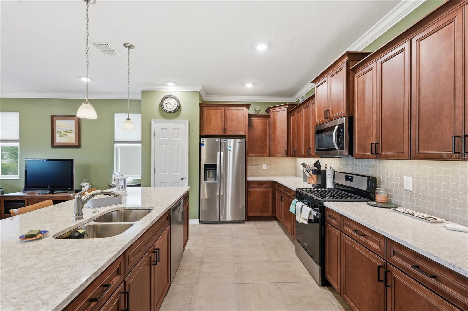 Single Family Residence at 9958 SW 97TH LN, OCALA, photo 9 of 47