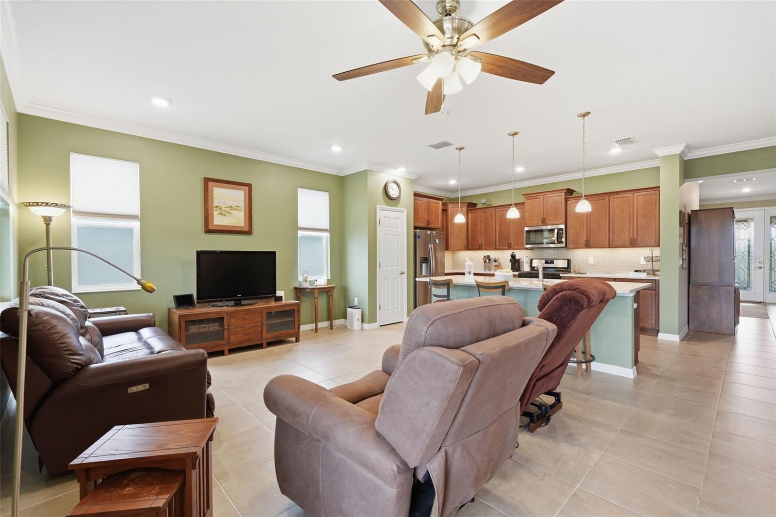 Single Family Residence at 9958 SW 97TH LN, OCALA, photo 6 of 47