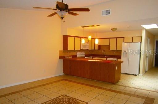 Half Duplex at 4033 ANNA DR, APOPKA, photo 2 of 13