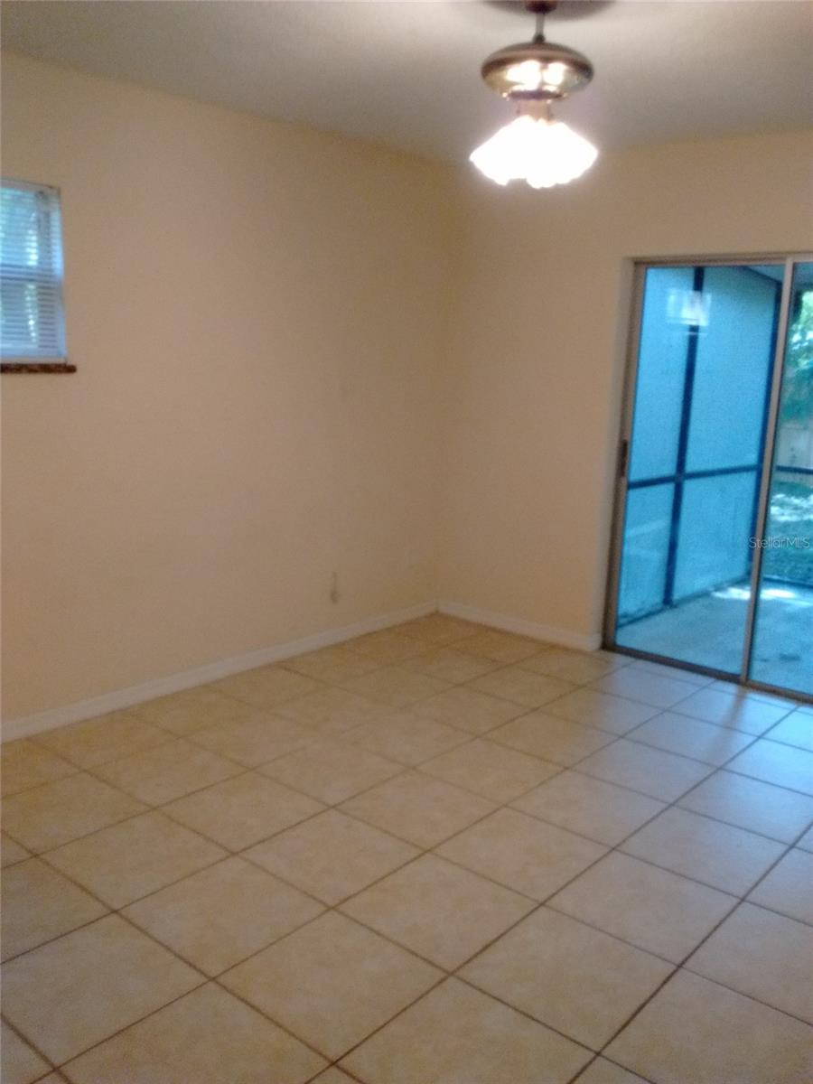 Half Duplex at 4033 ANNA DR, APOPKA, photo 7 of 13