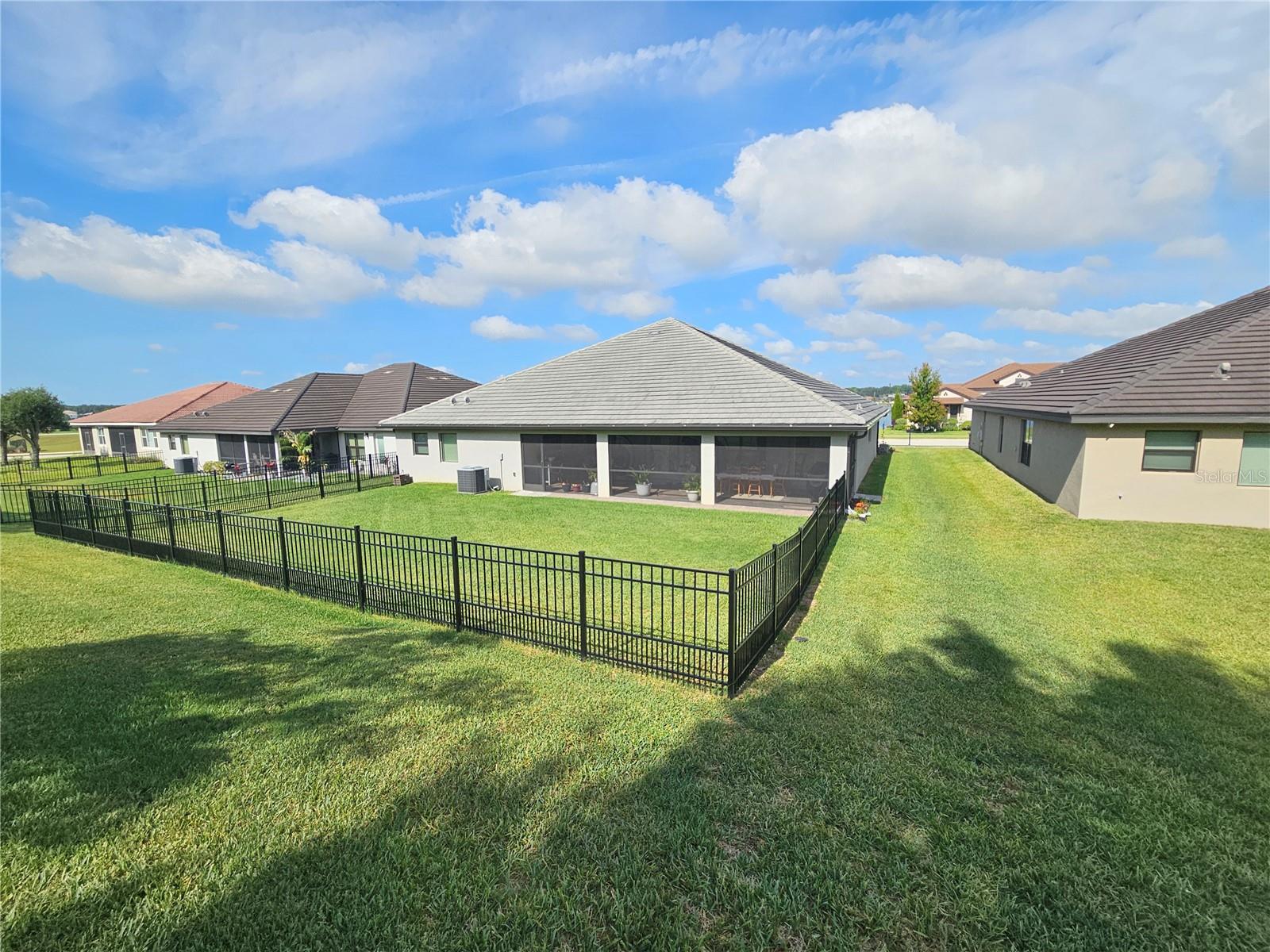 Back yard fence - 4222 JULIANA LAKE DR, AUBURNDALE
