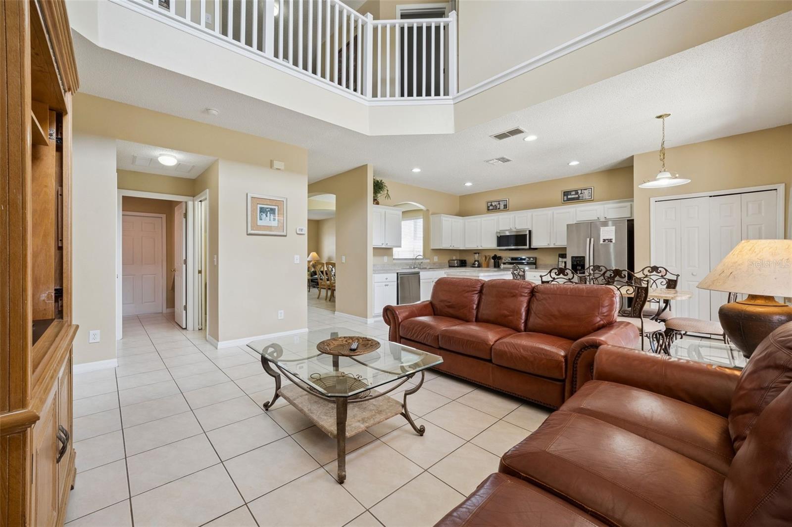 Single Family Residence at 8550 SUNRISE KEY DR, KISSIMMEE, photo 6 of 68