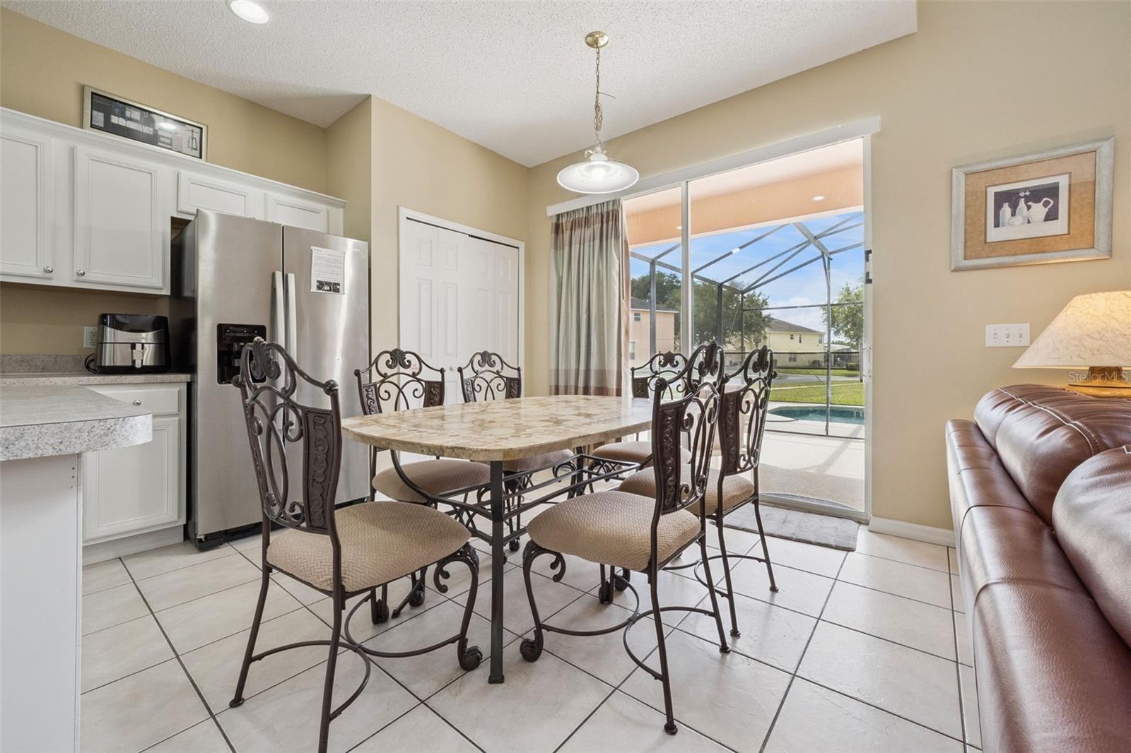 Single Family Residence at 8550 SUNRISE KEY DR, KISSIMMEE, photo 8 of 68