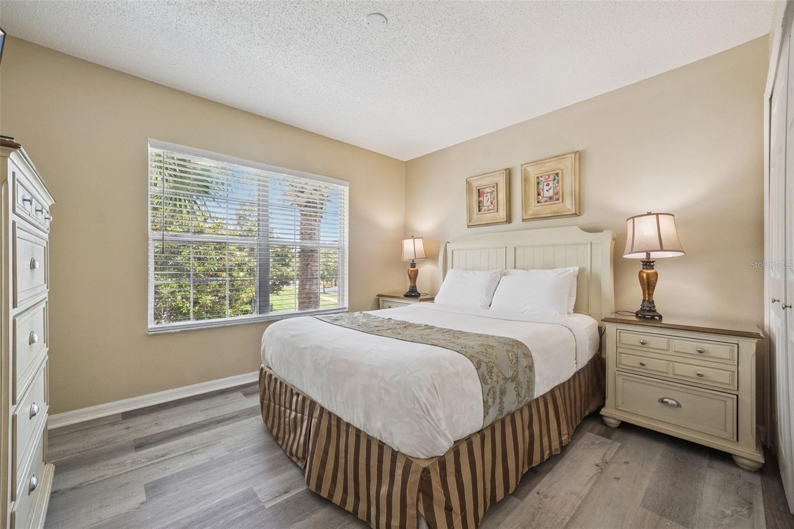 Single Family Residence at 8550 SUNRISE KEY DR, KISSIMMEE, photo 12 of 68