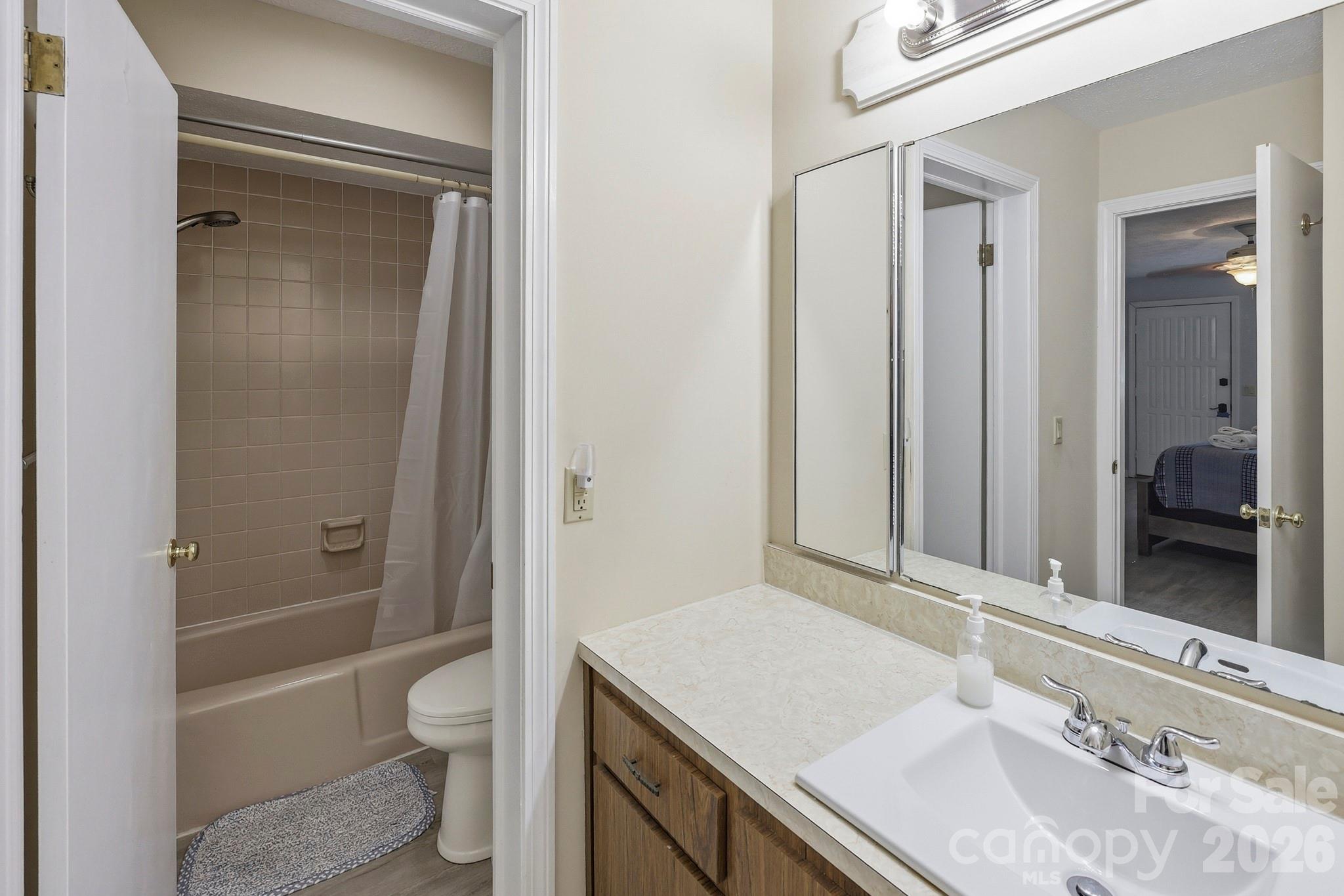 Condominium at 126 Hillside Court, Lake Lure, photo 15 of 33