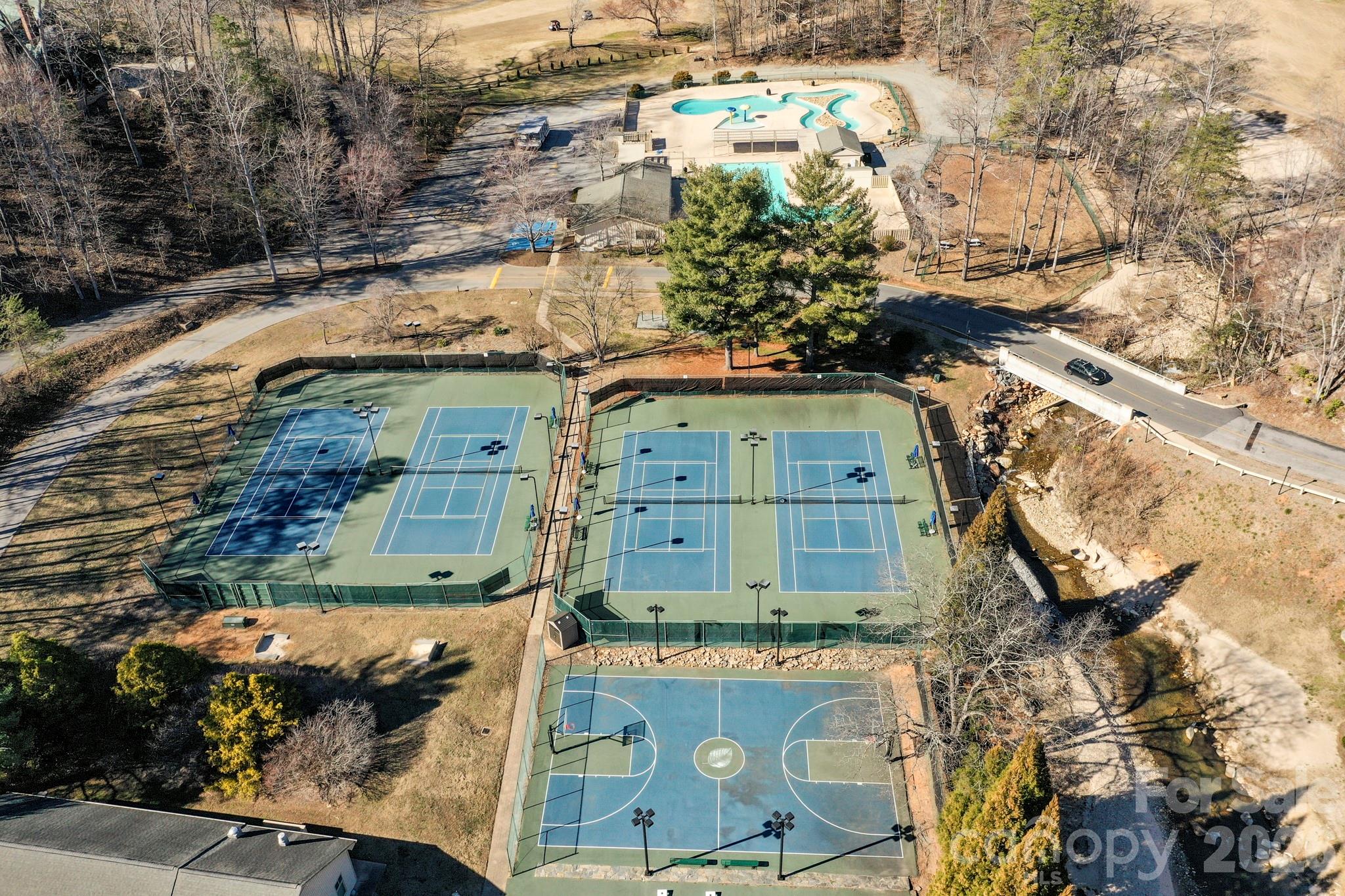 Condominium at 126 Hillside Court, Lake Lure, photo 27 of 33