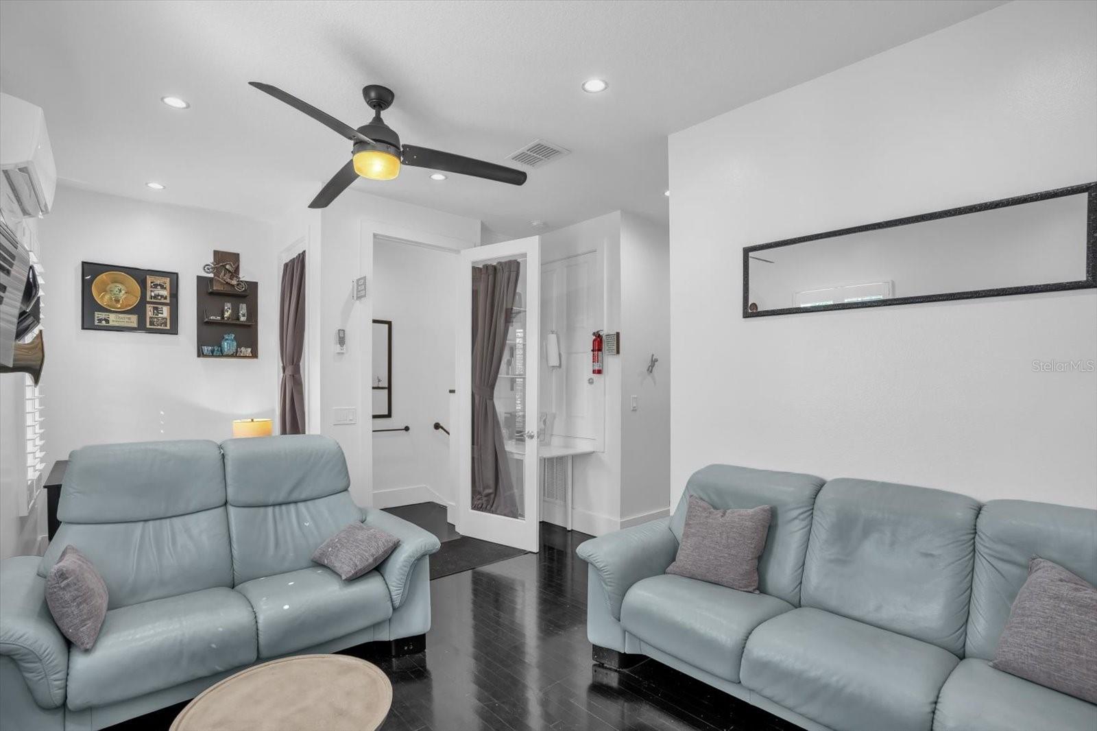 Duplex at 726/720 N PENNSYLVANIA AVE, WINTER PARK, photo 29 of 37