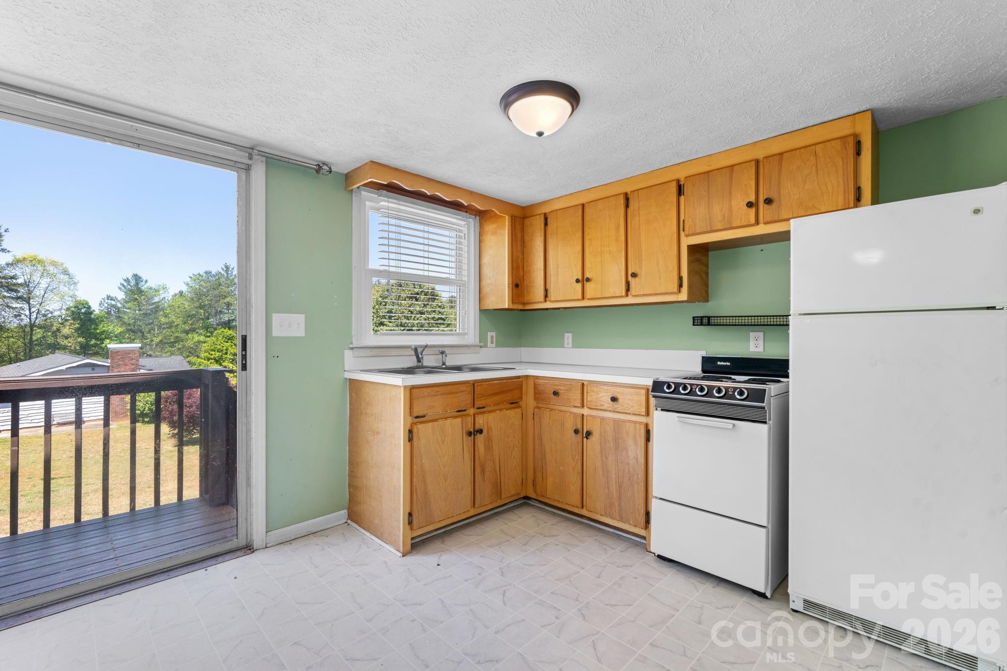 Single Family Residence at 2113 White Pine Drive, Granite Falls, photo 24 of 30