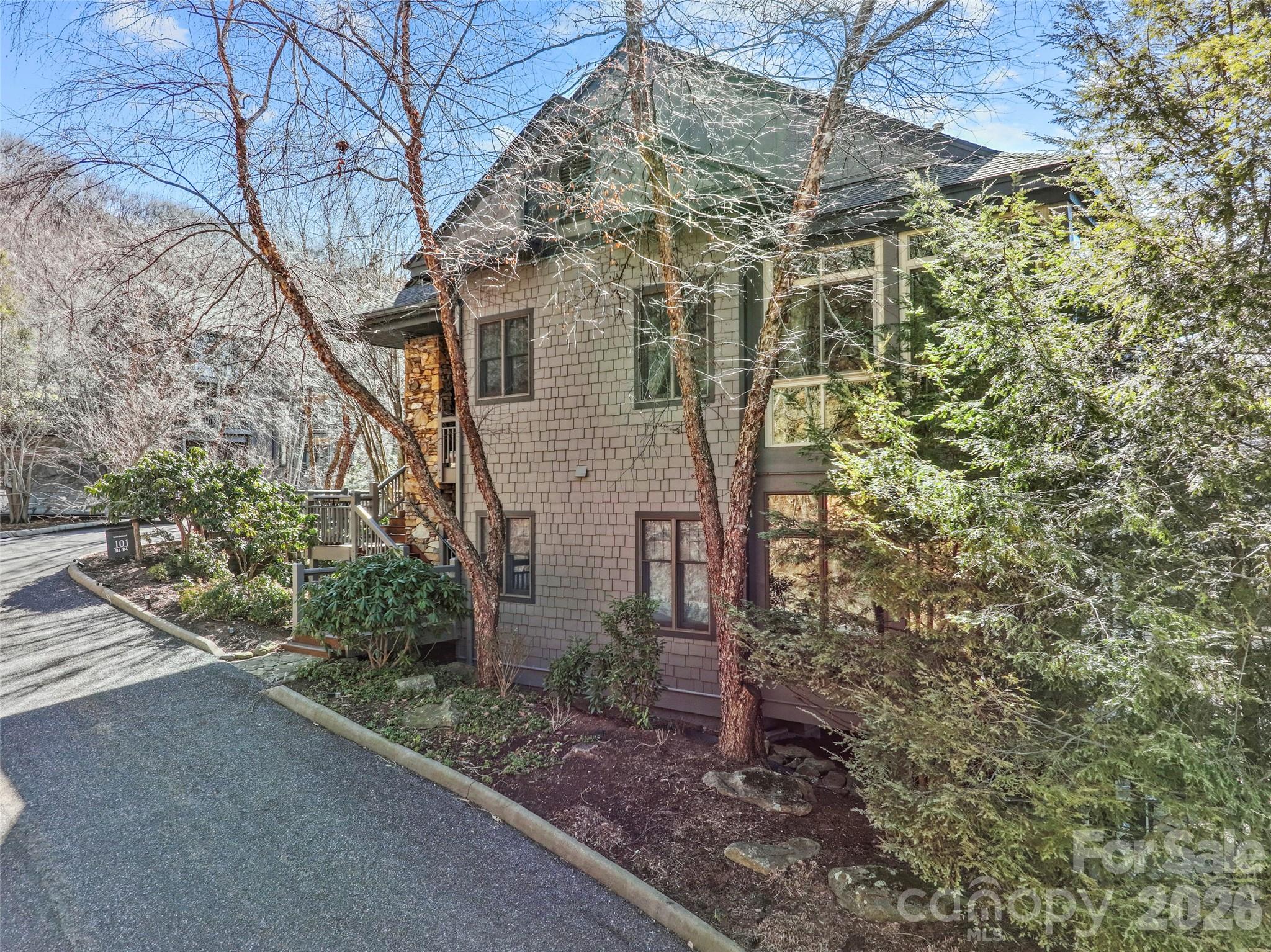 Condominium at 101 Spring Rock Road, Burnsville, photo 36 of 37