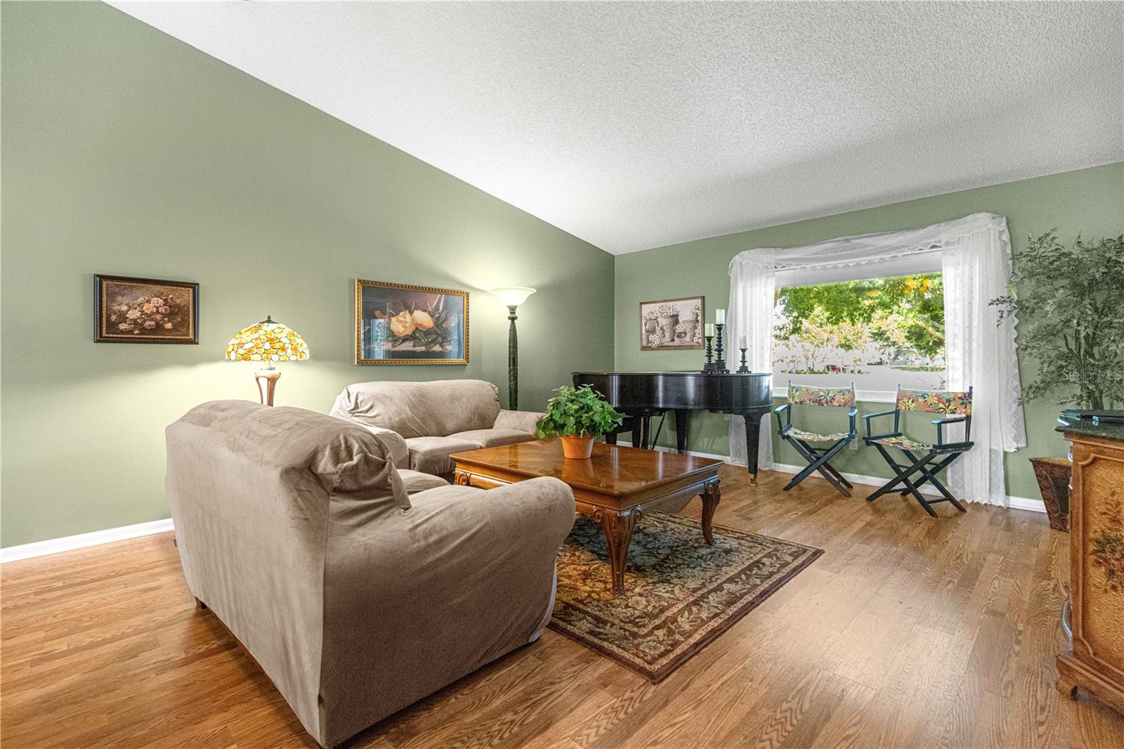 Piano/Does not CONVEY! - 9380 SW 84TH TER #C, OCALA