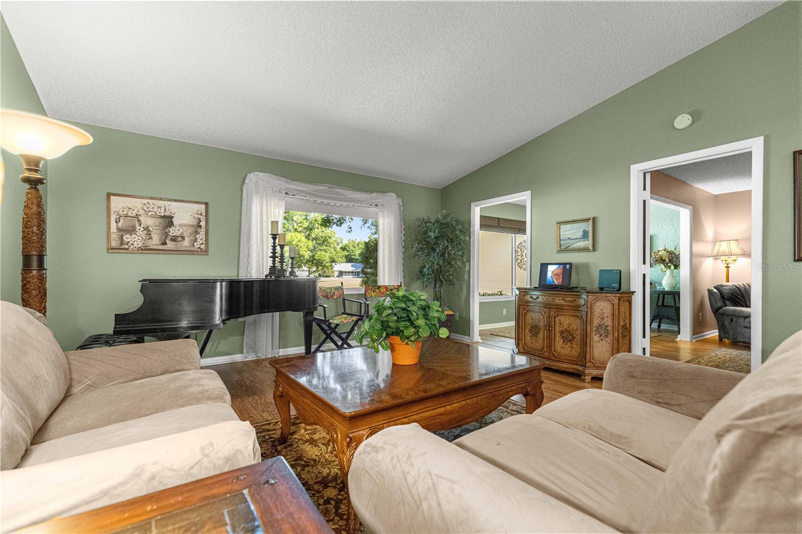 Piano/Does not     CONVEY! - 9380 SW 84TH TER #C, OCALA