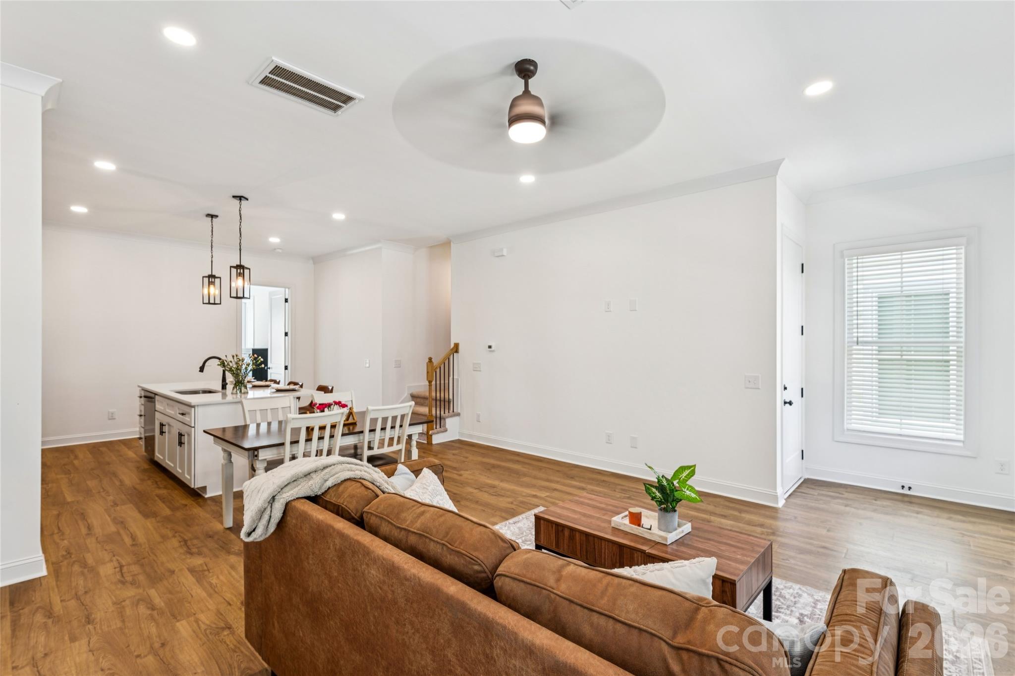 Open concept living - 5820 Pittmon Lane, Kannapolis