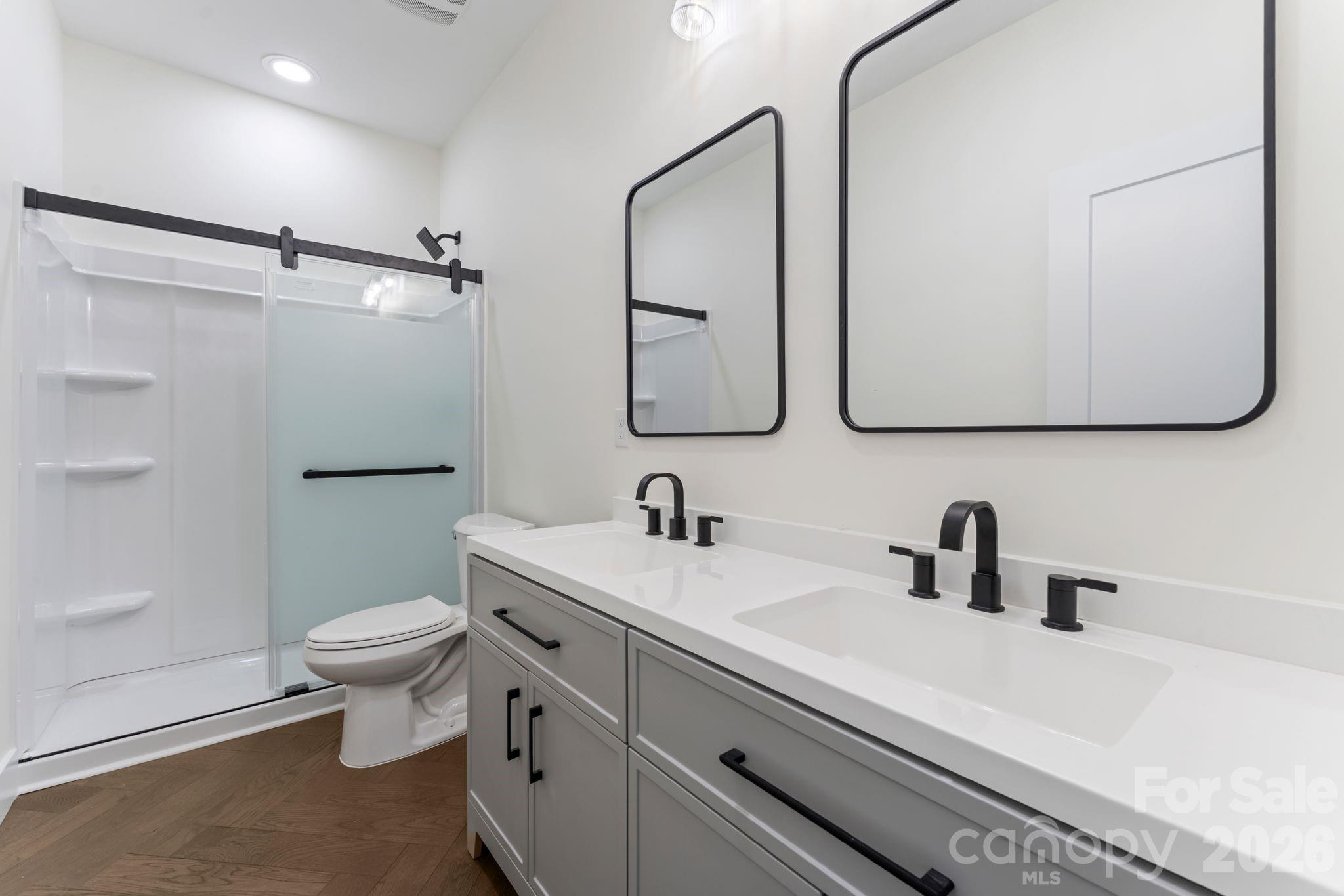 Single Family Residence at 11932 Crabapple Lane, Huntersville, photo 15 of 40