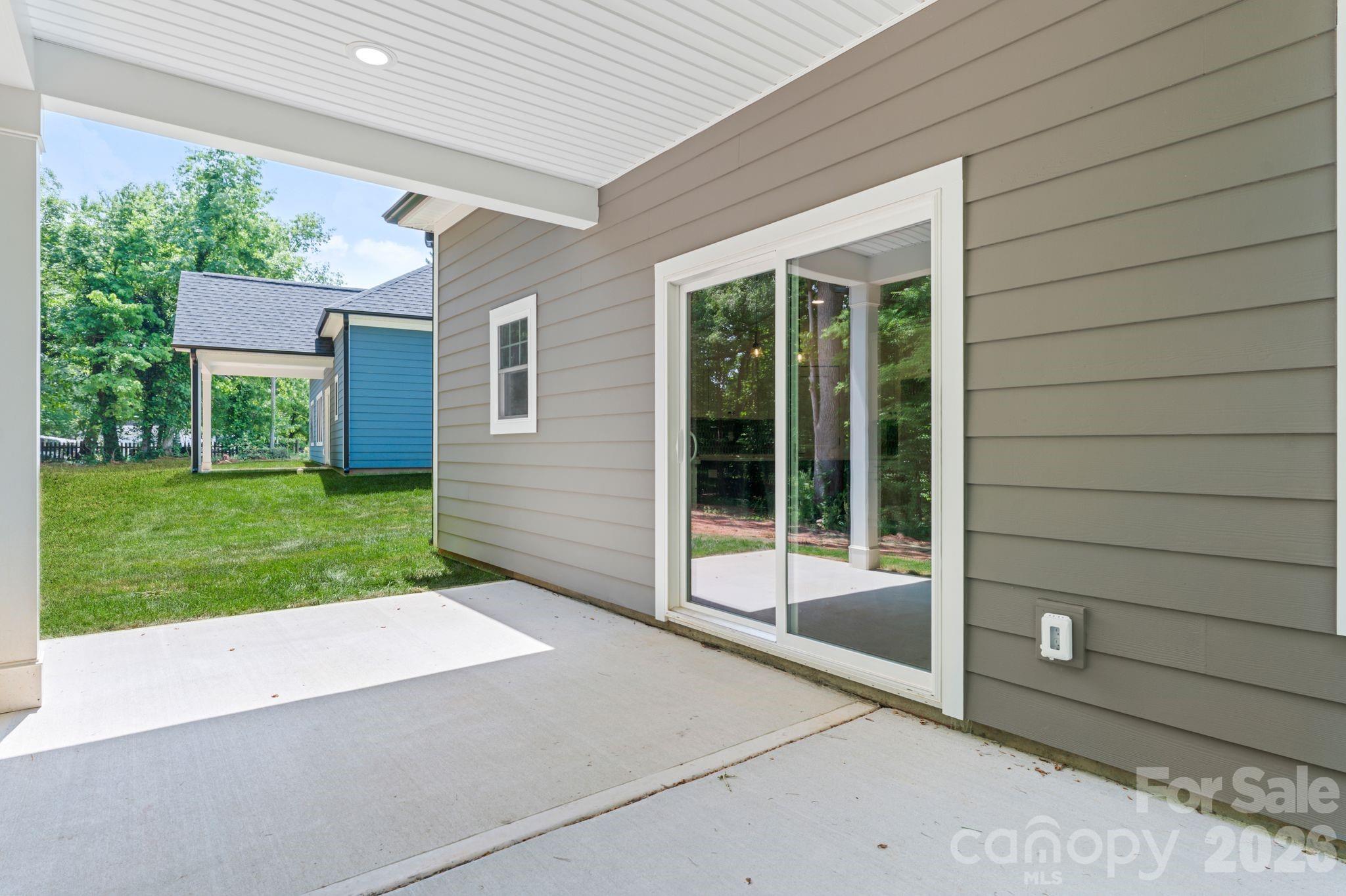 Single Family Residence at 11932 Crabapple Lane, Huntersville, photo 37 of 40