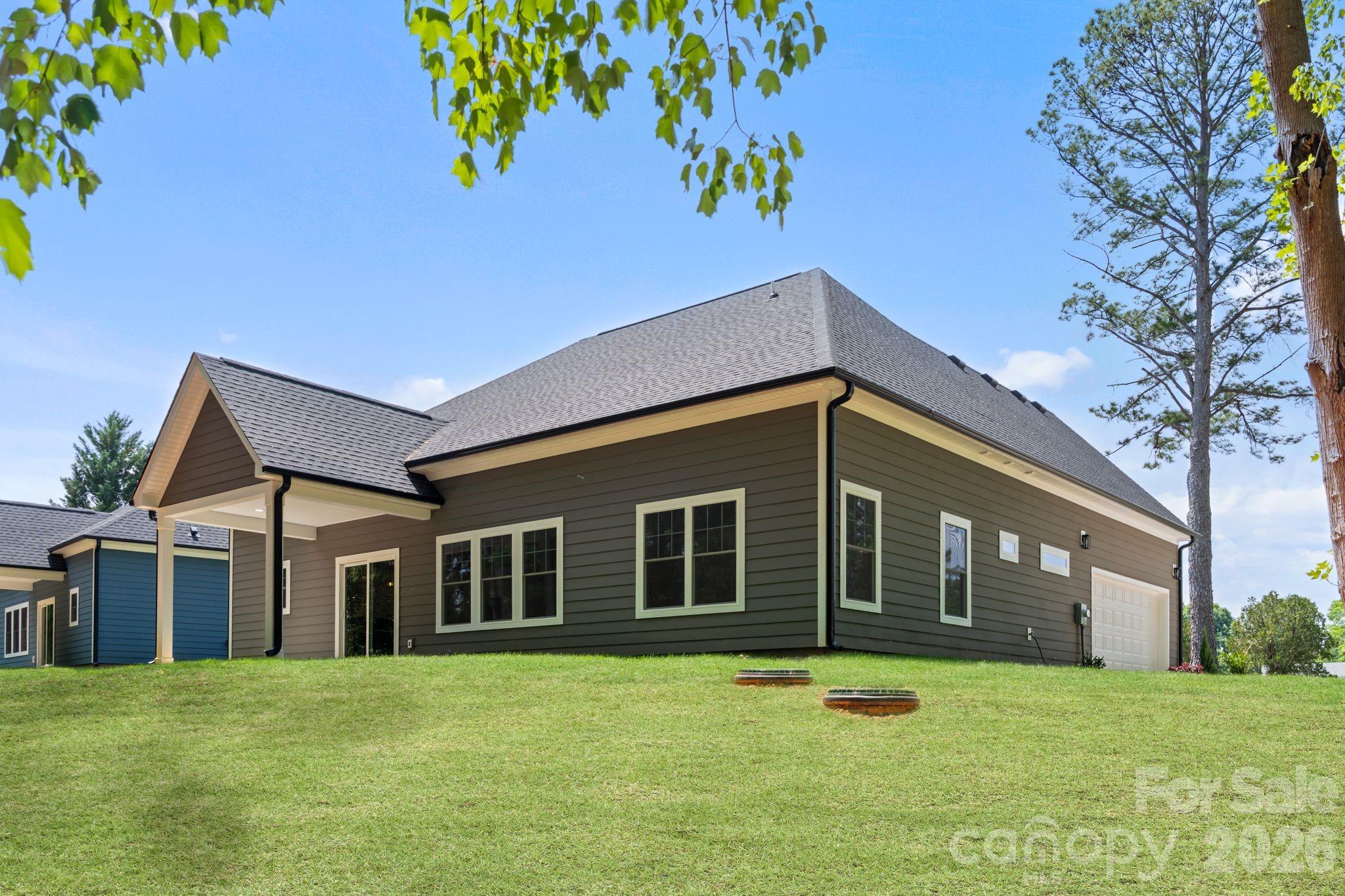 Single Family Residence at 11932 Crabapple Lane, Huntersville, photo 39 of 40