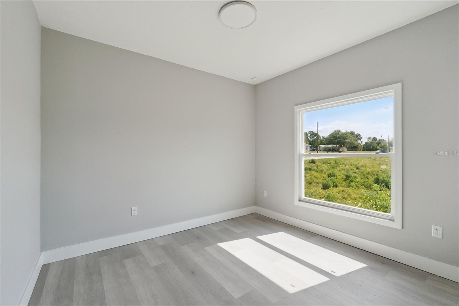 bedroom 2 - 397 NORTH BLVD W, DAVENPORT